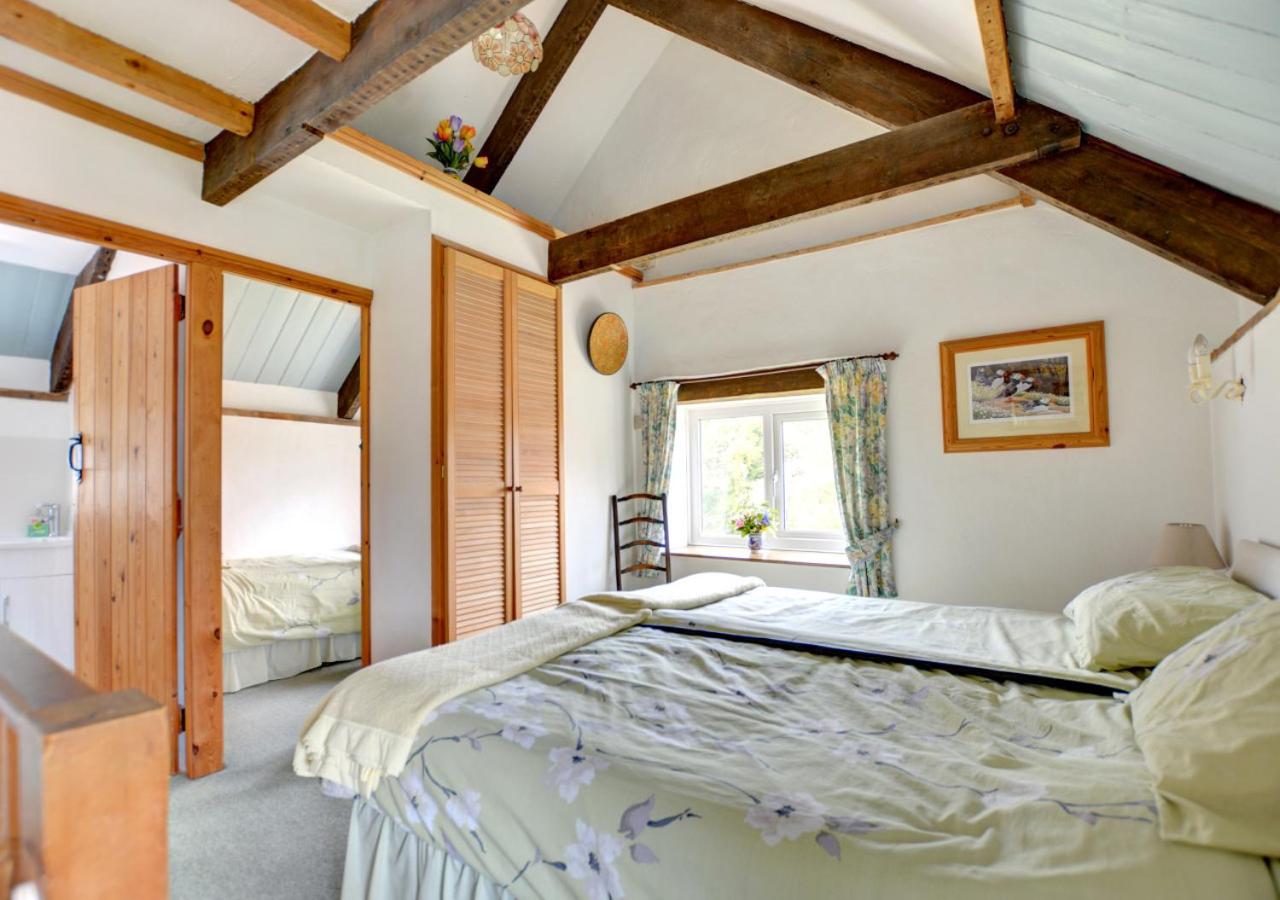 2 Bed in Whitland oc-pw324 view 3