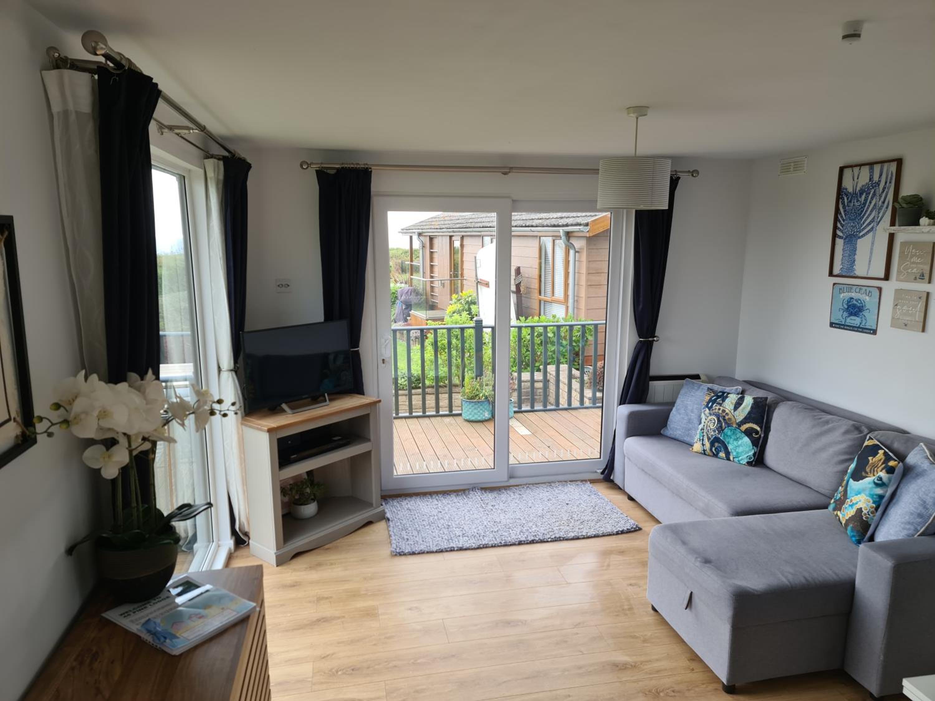 Pine Lodge @Puffin Lodges
