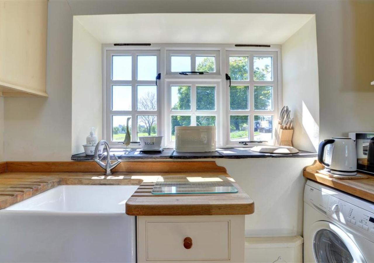 2 Bed in Menai Bridge oc-fl046