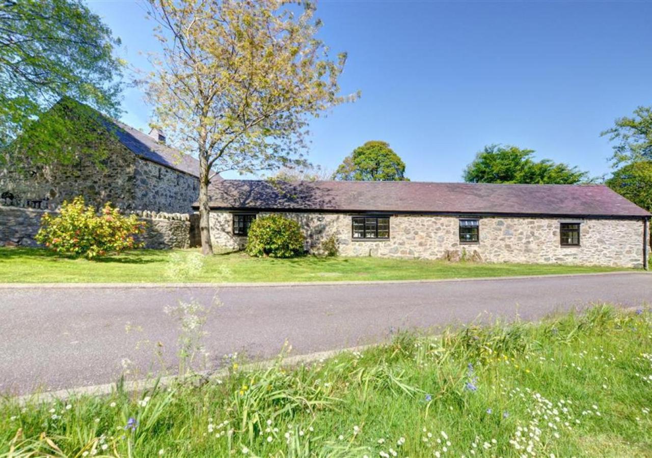 2 Bed in Menai Bridge oc-fl046