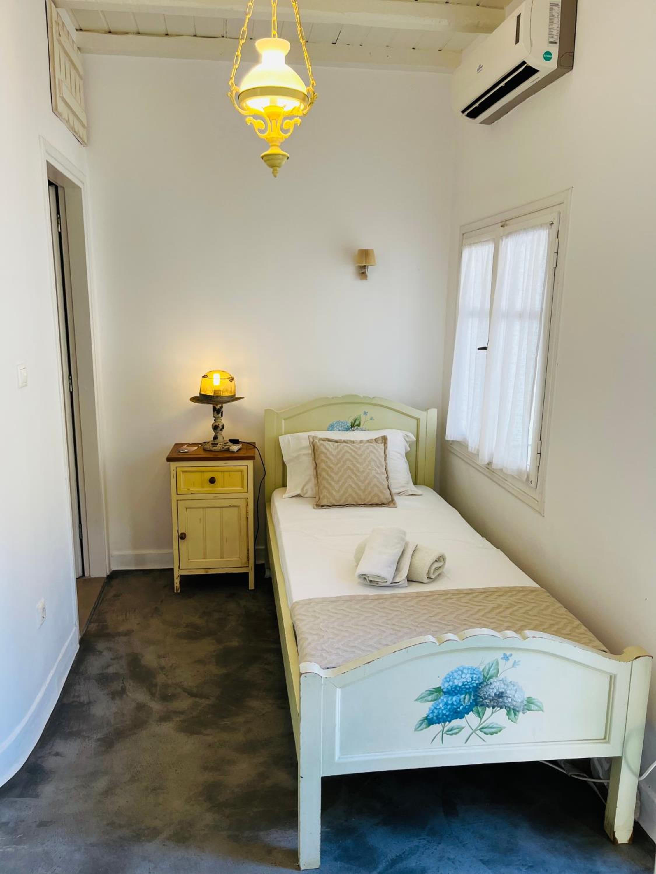 Navy Blue Suites en Ornos