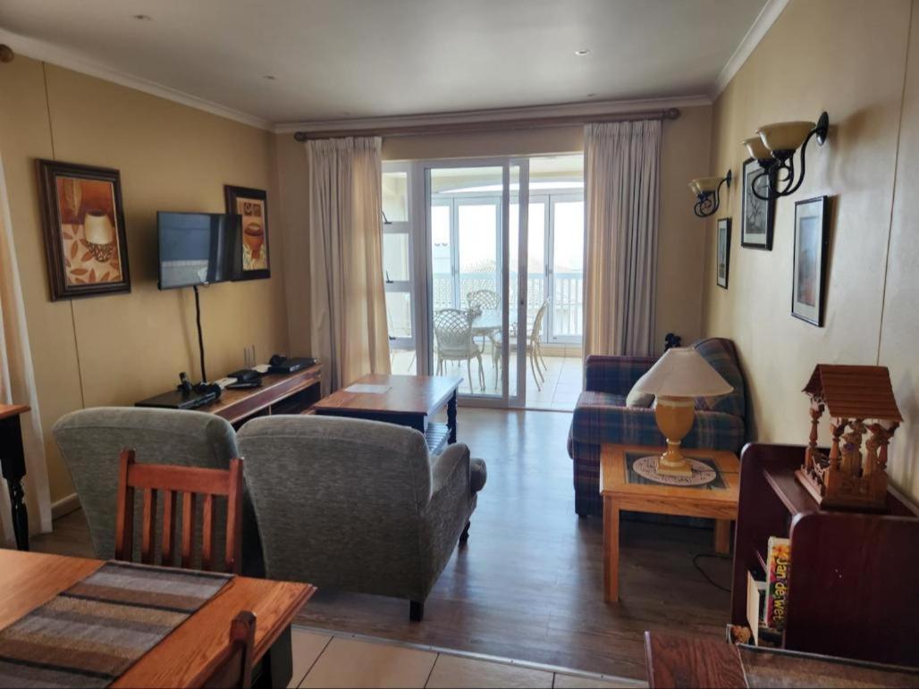 Pinnacle Point Golf Estate - Golf Villa 10-1 view 5