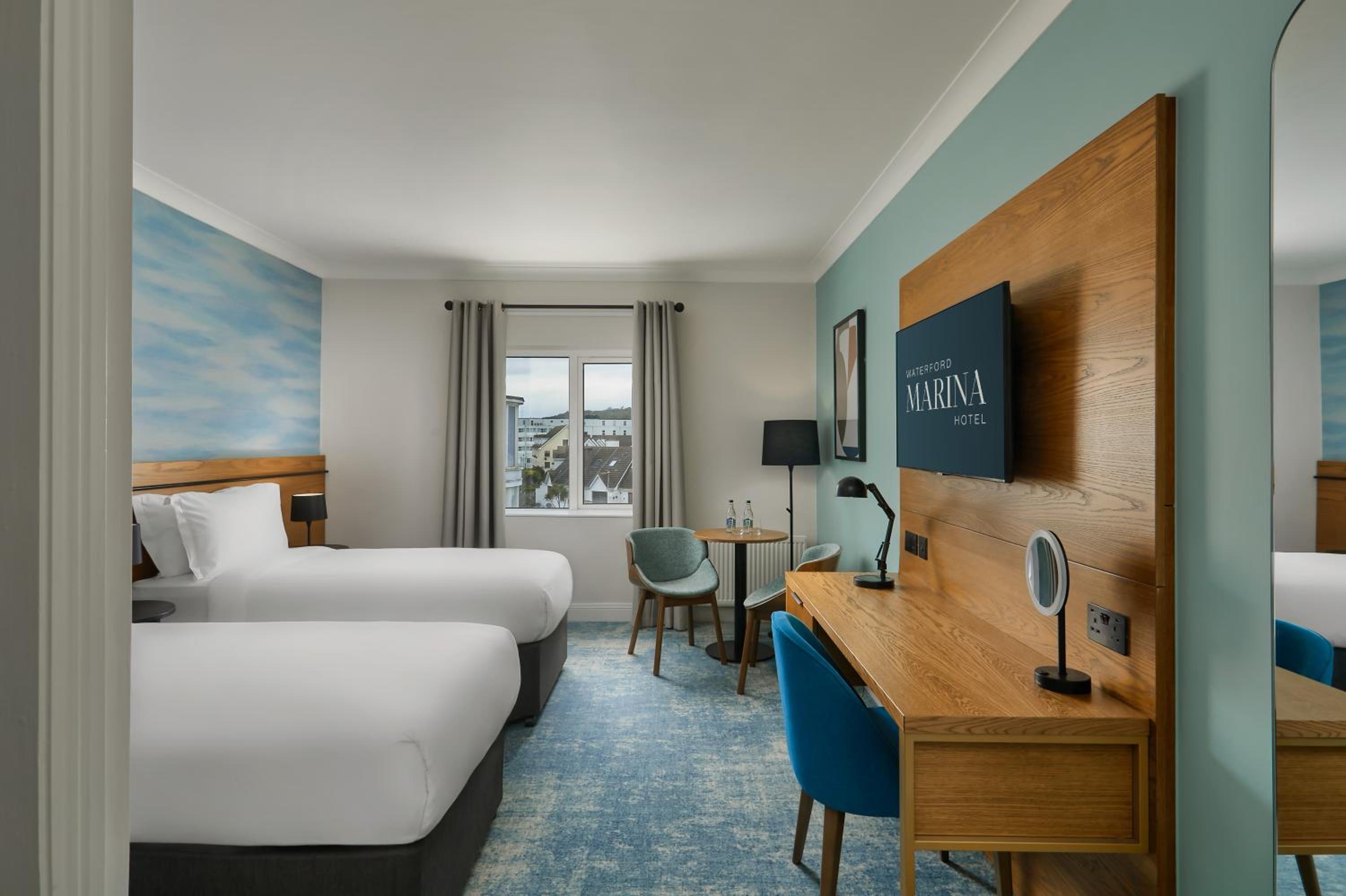 Waterford Vacations - Waterford Marina Hotel - Property Image 5