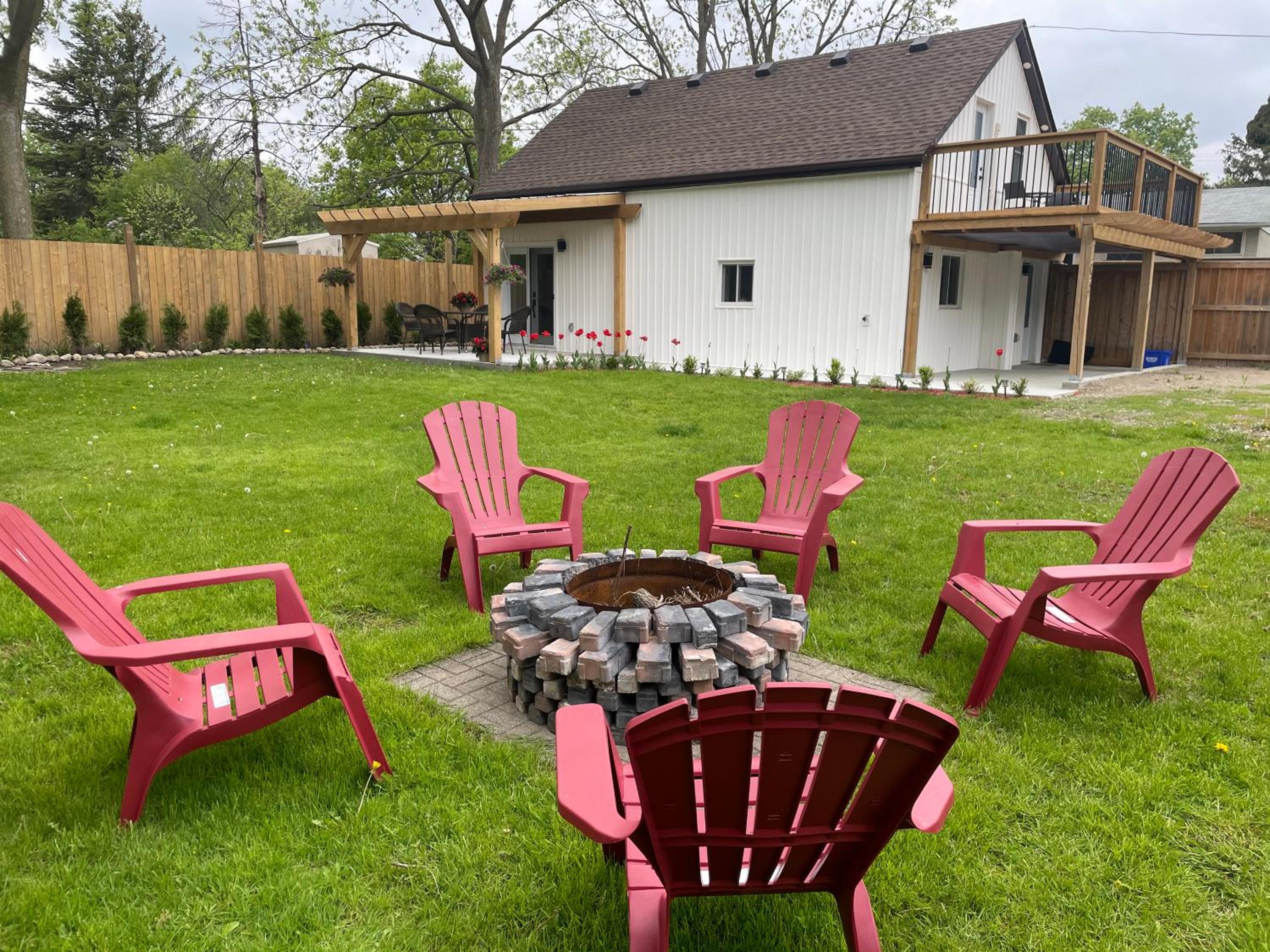 Kitchener Vacations - Cozy Cottage Style House - Property Image 18