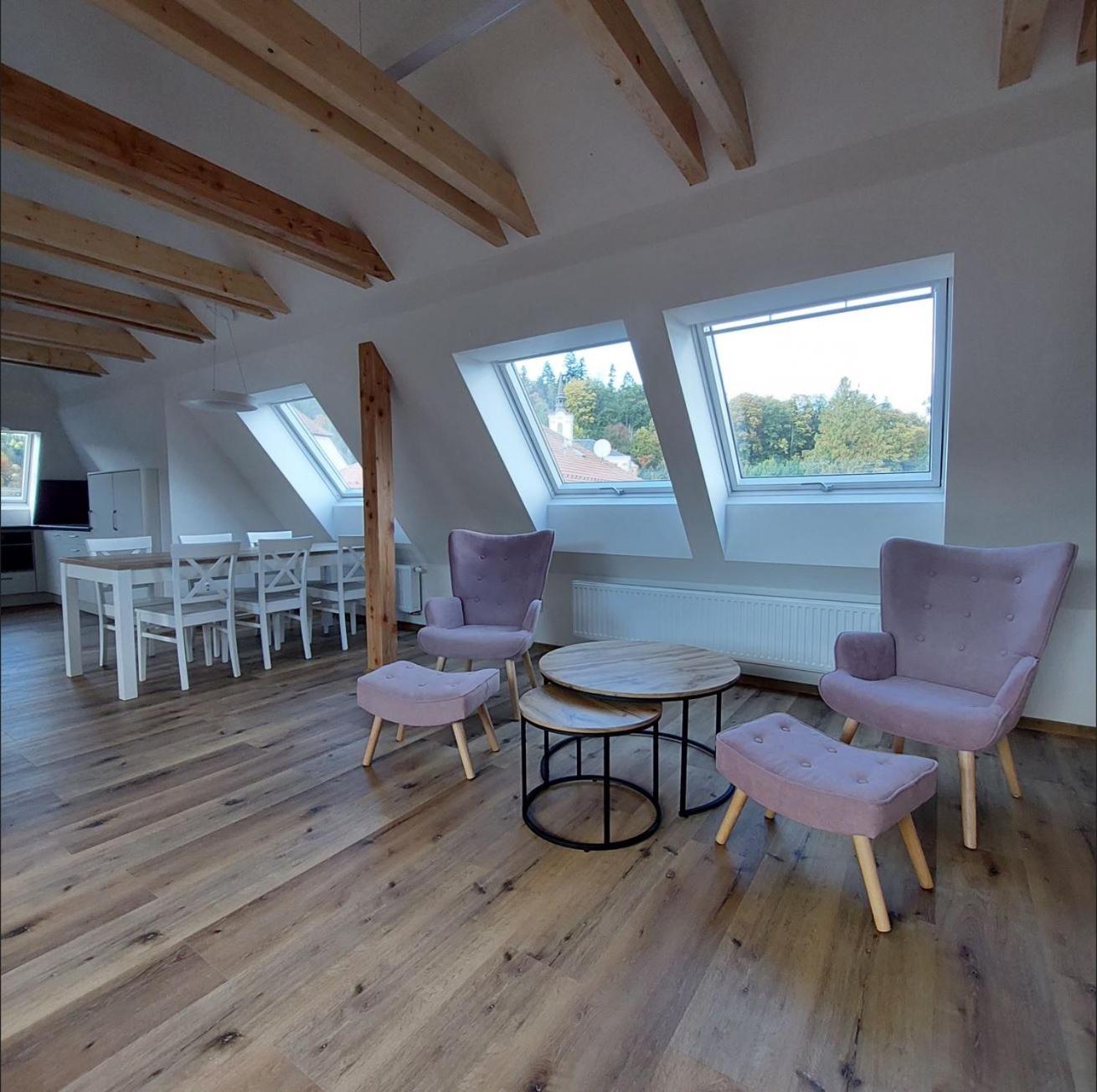 Apartmány Phlora