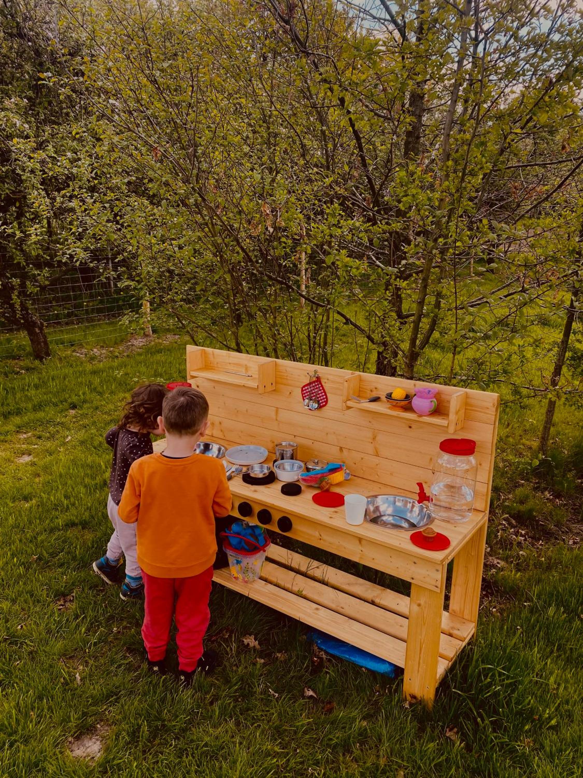 Glamping Stacja Zieleniec w Nałęczowie