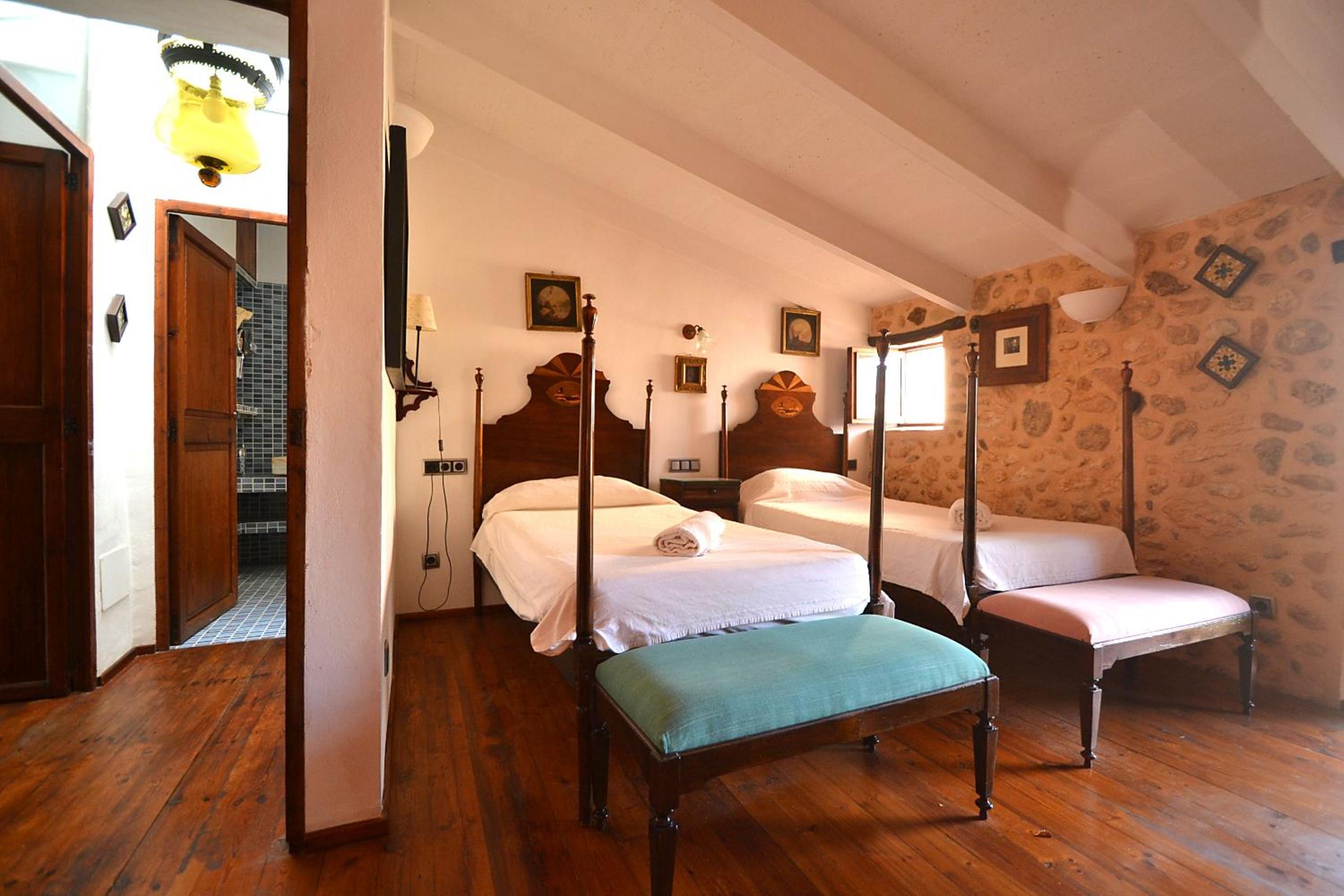 Villa Cas Cosinet by PriorityVillas