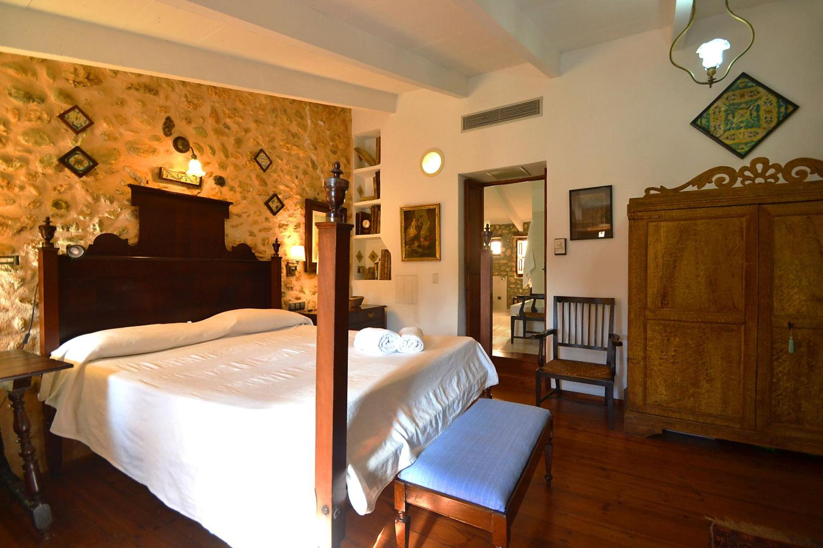 Villa Cas Cosinet by PriorityVillas