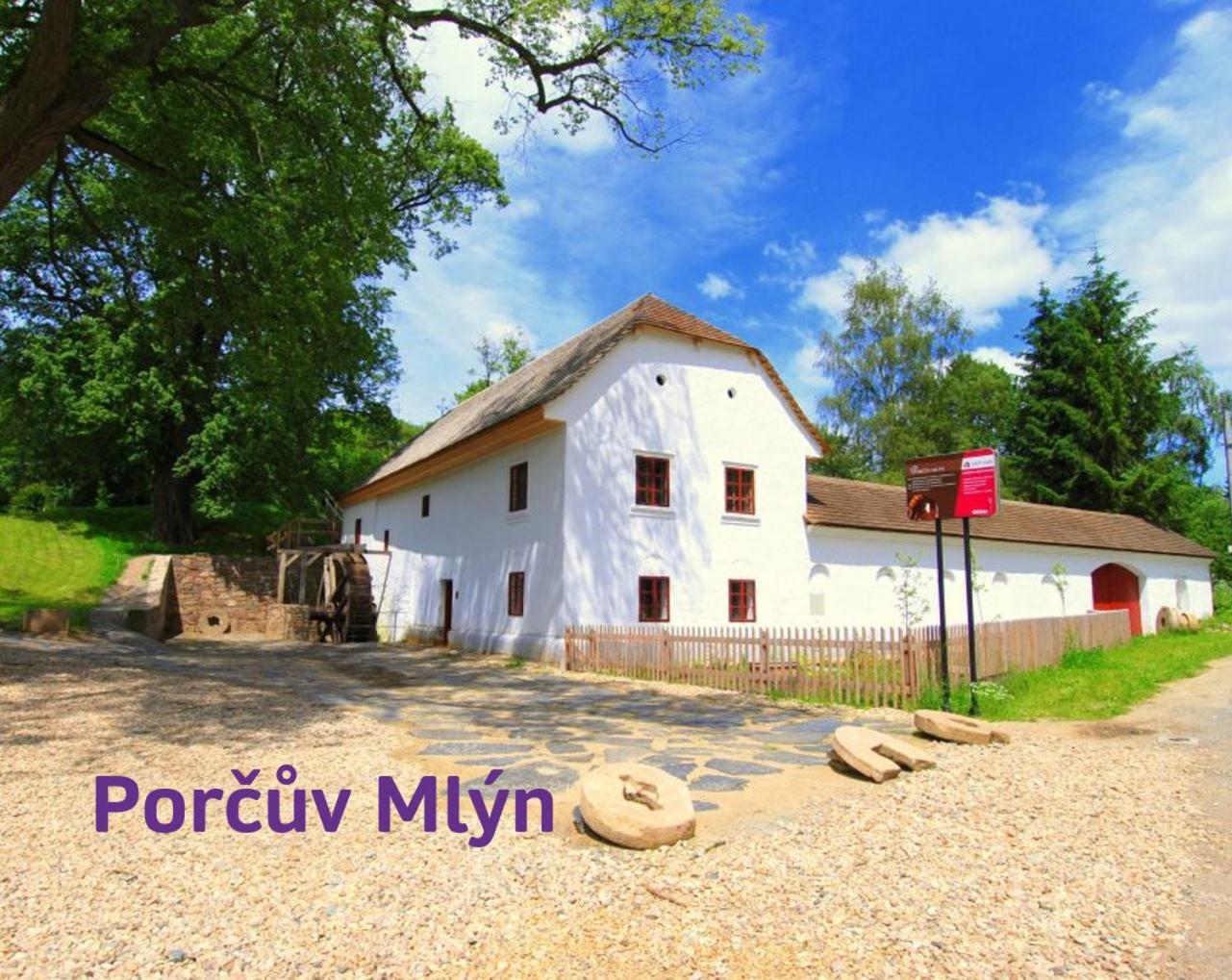Apartmány Phlora