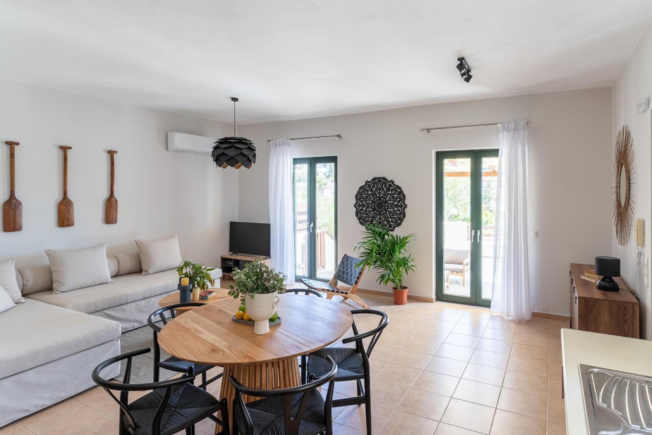 Syra Suites