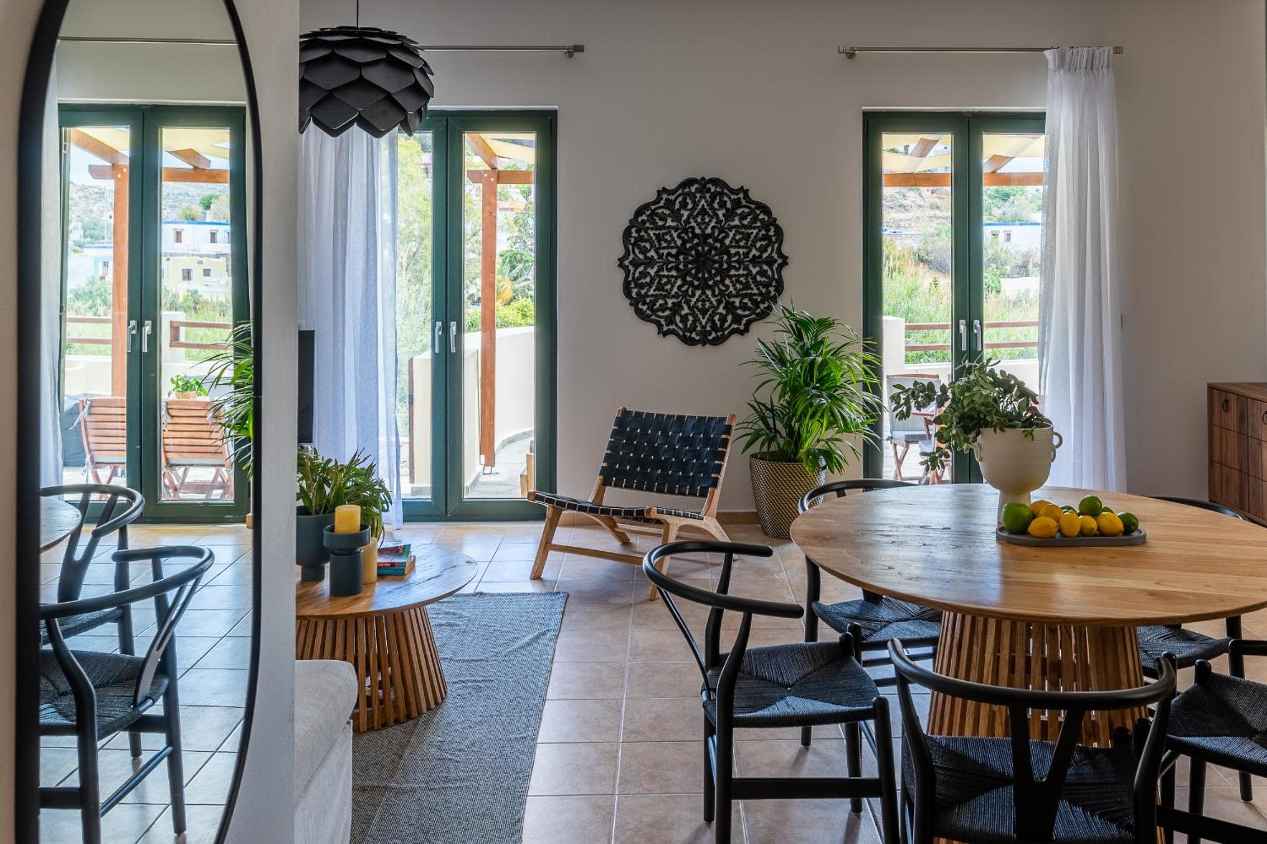 Syra Suites