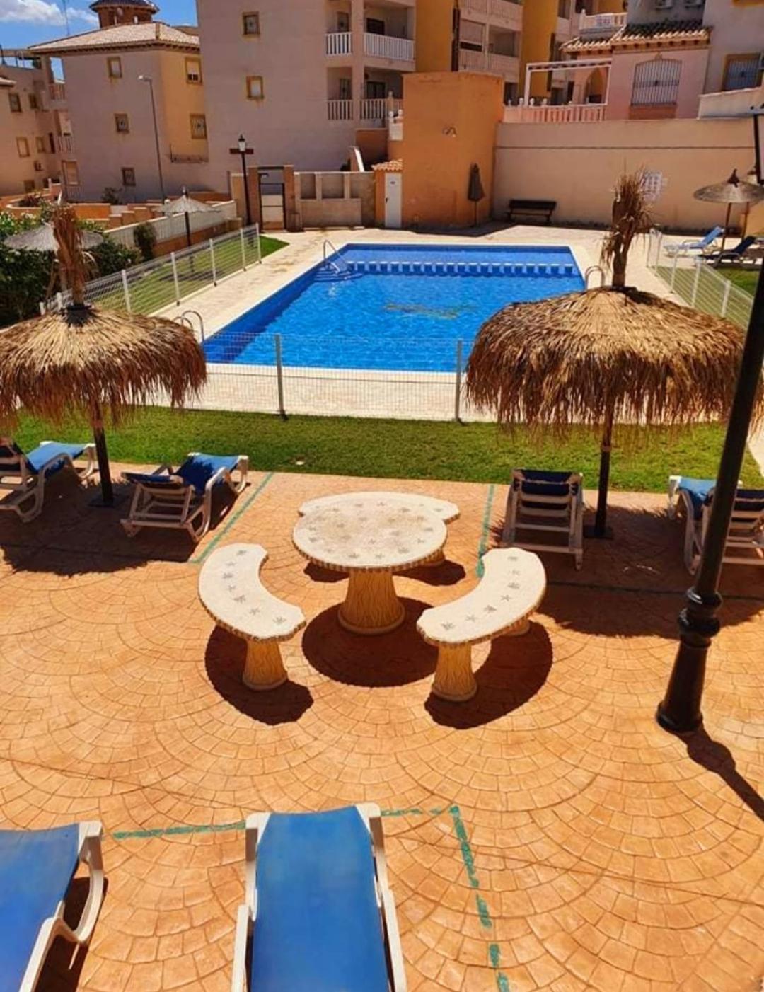 Apartamento Carlos , Lomas de Cabo Roig area, Playa Golf II,2 bedroom,2 terraces,swimming pool view 4