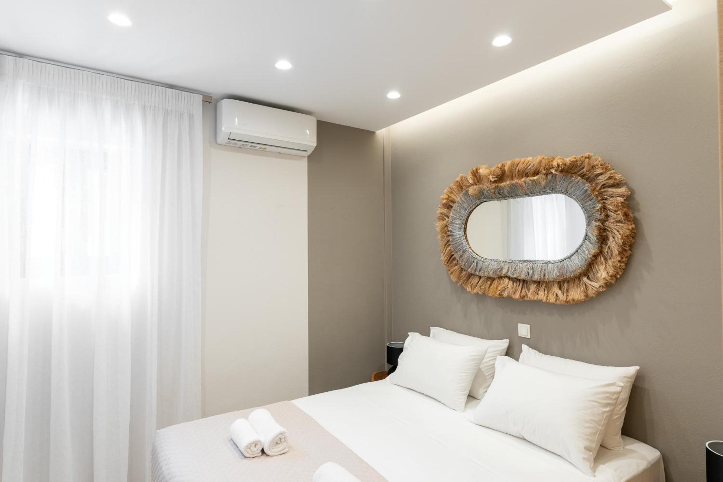 Syra Suites