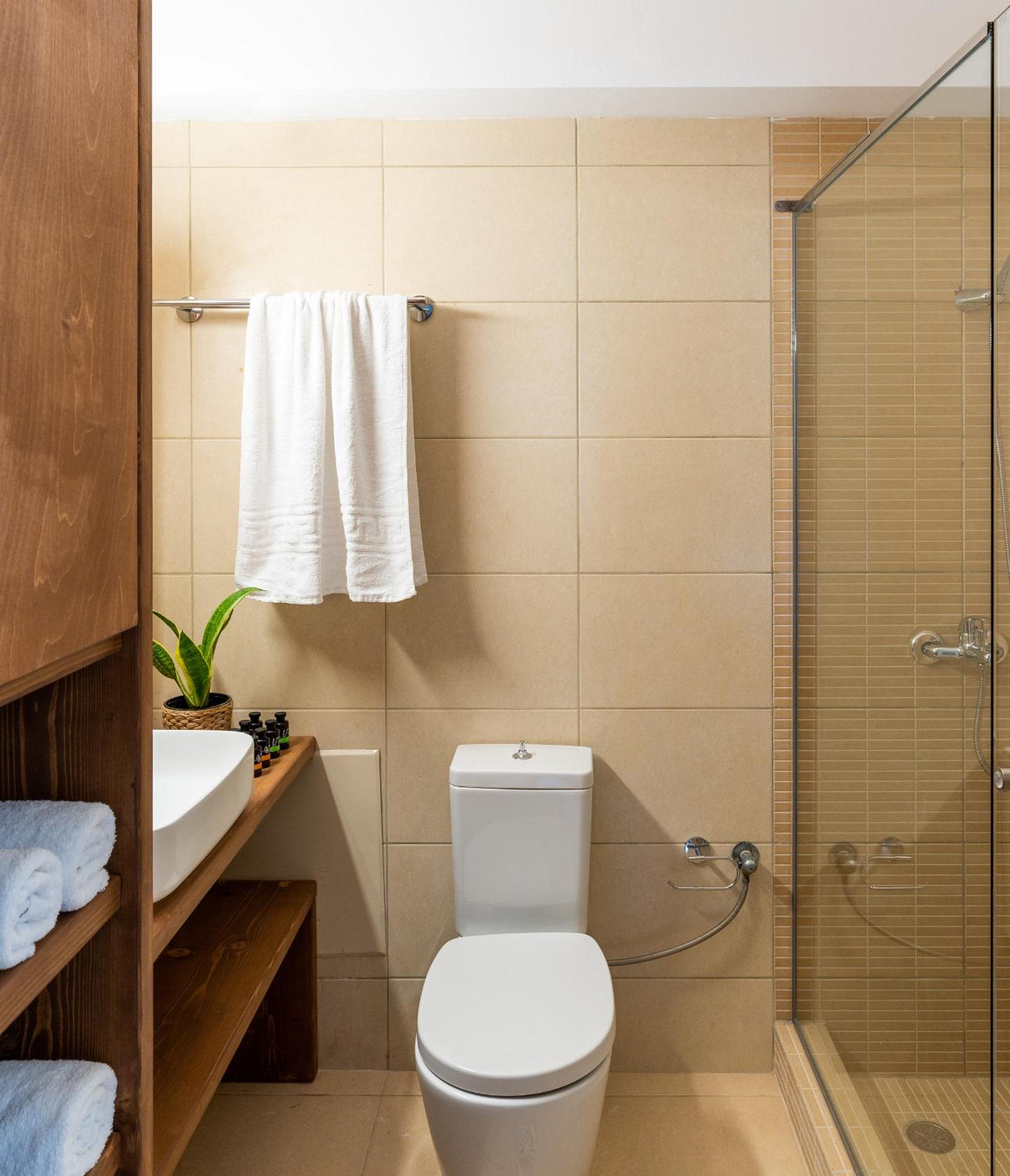 Syra Suites