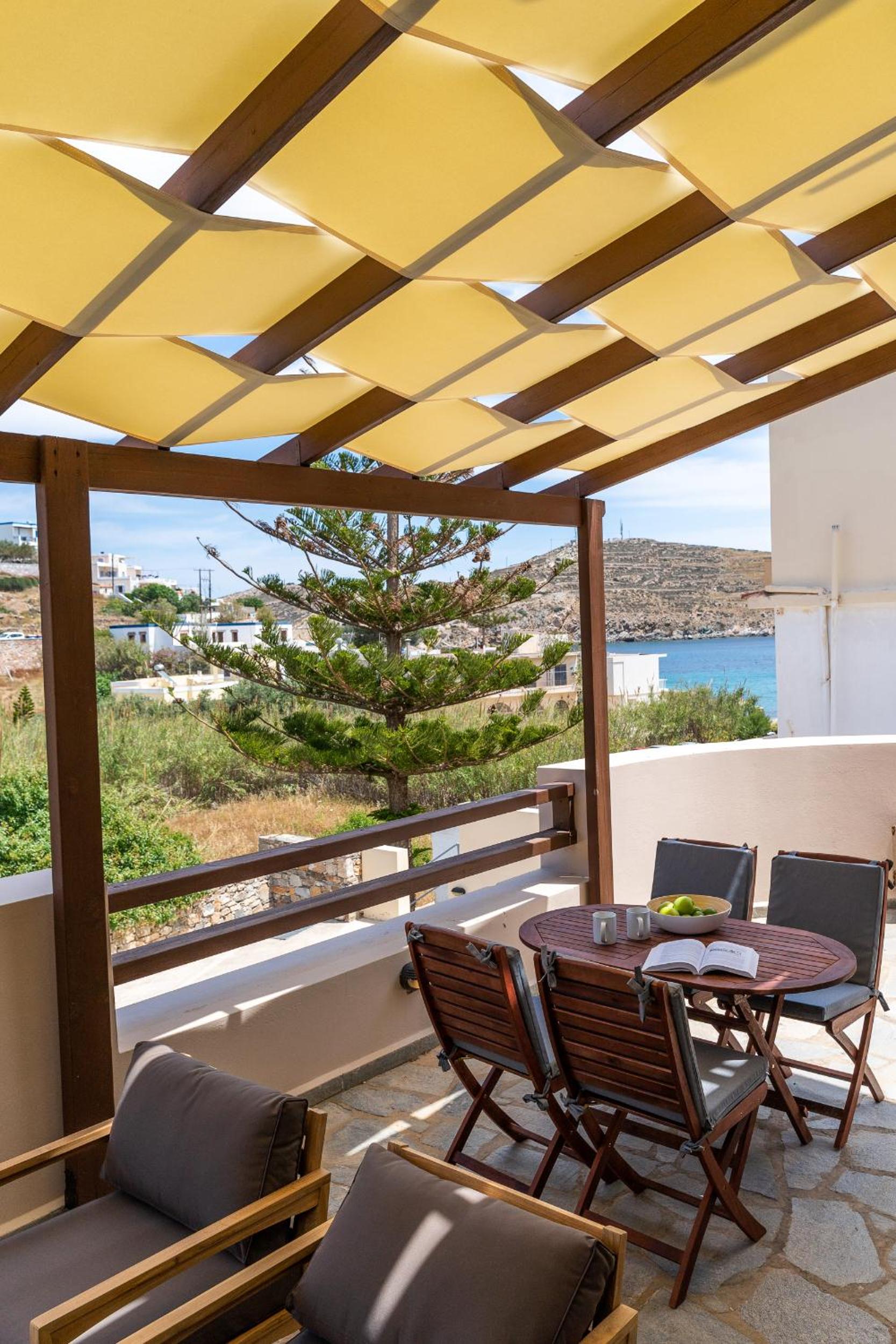 Syra Suites