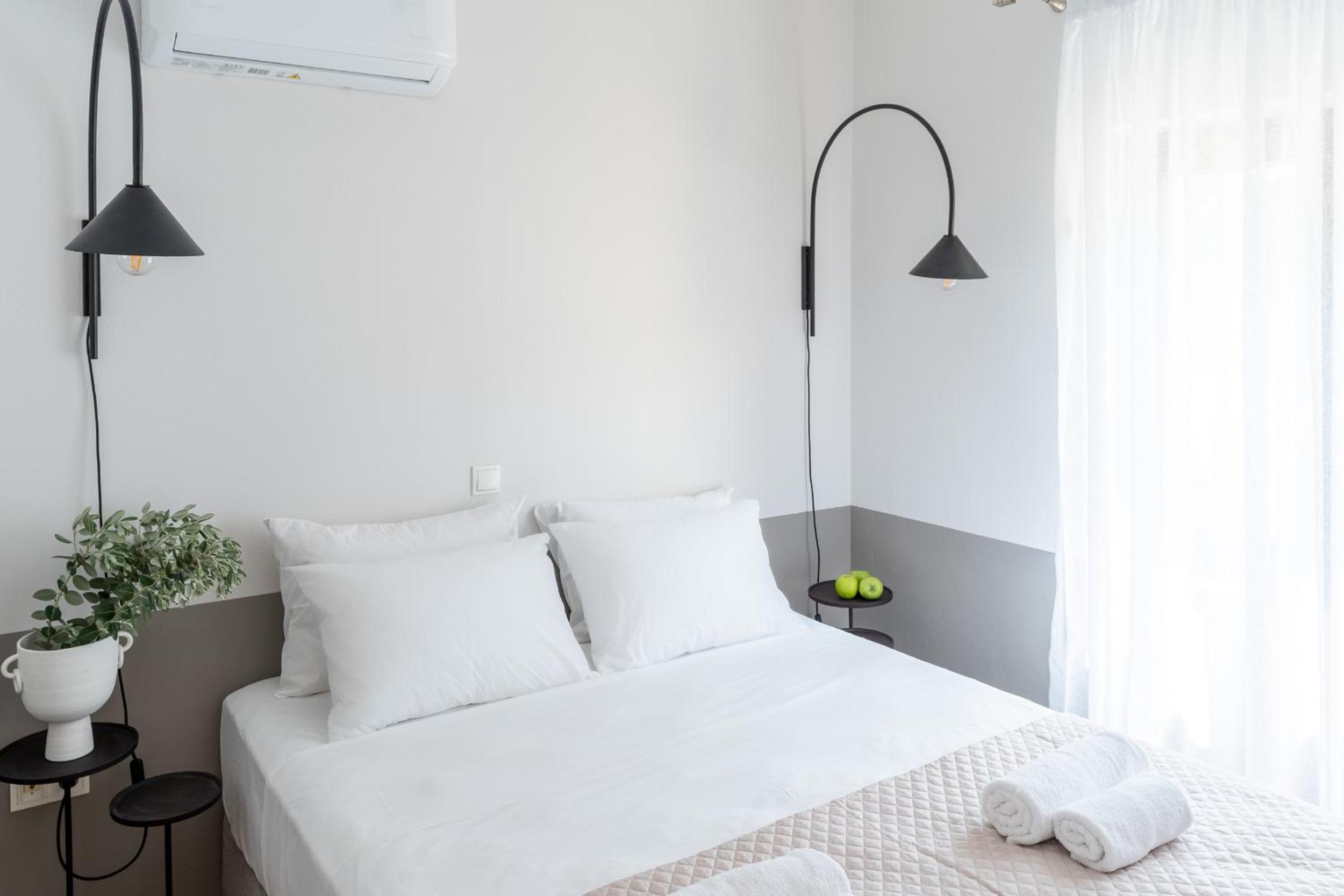 Syra Suites
