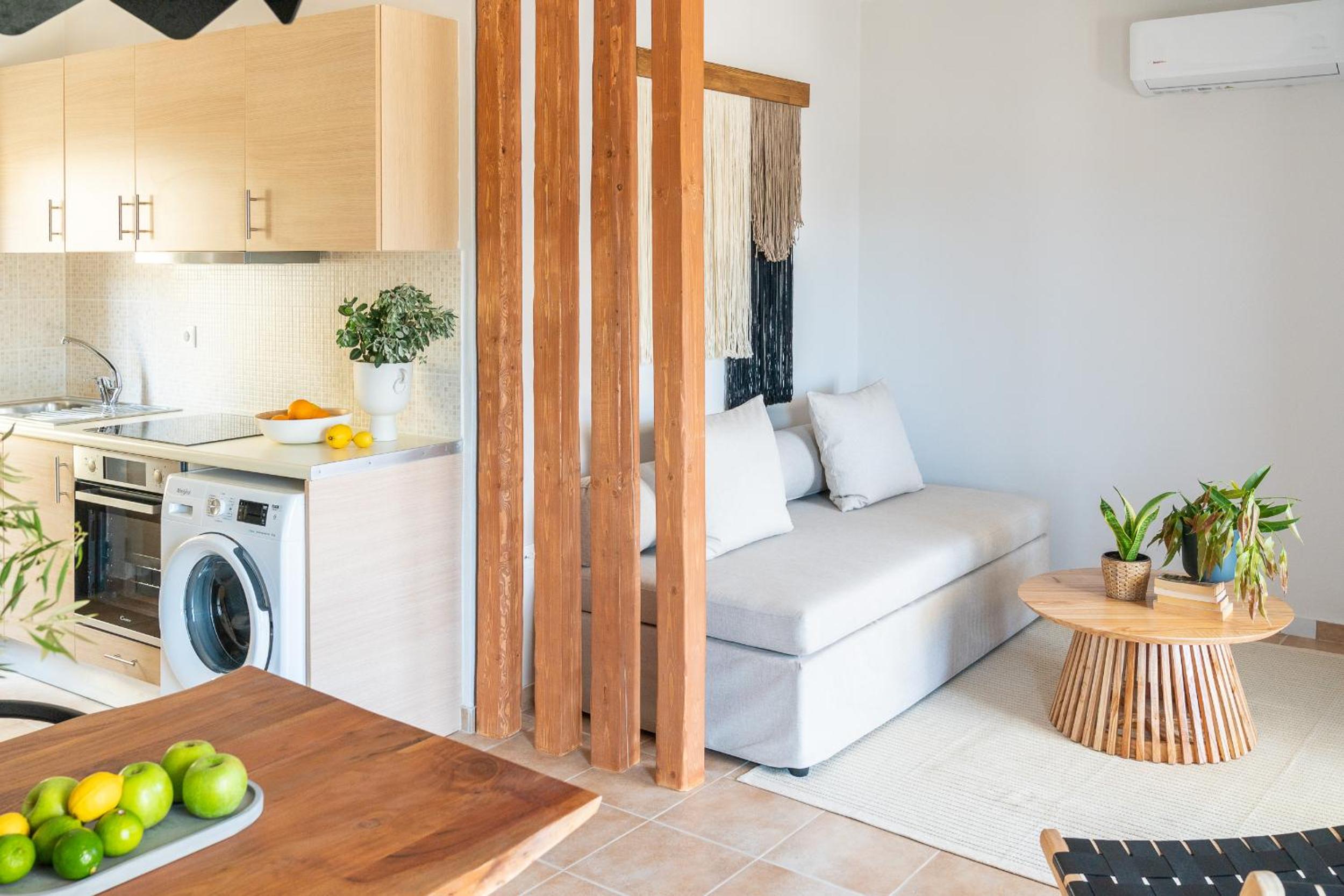Syra Suites