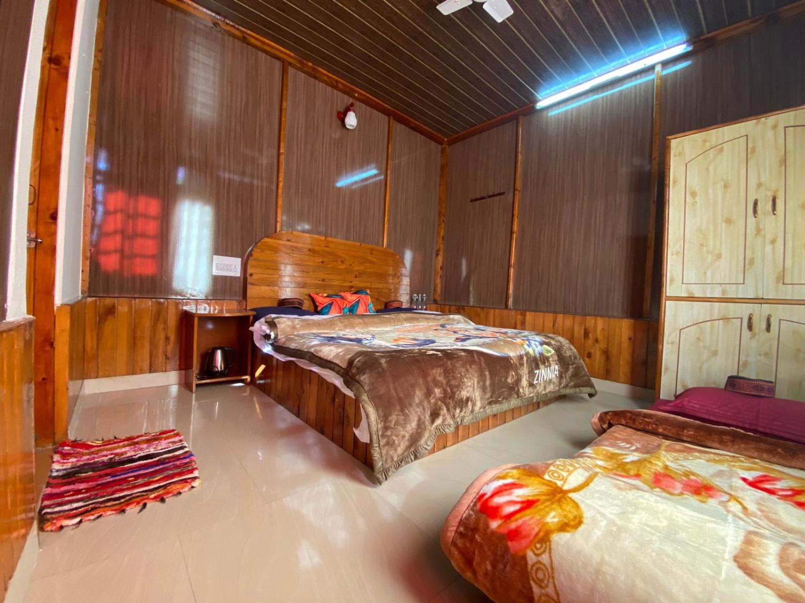 SAIRRA - Hotel & Restaurant