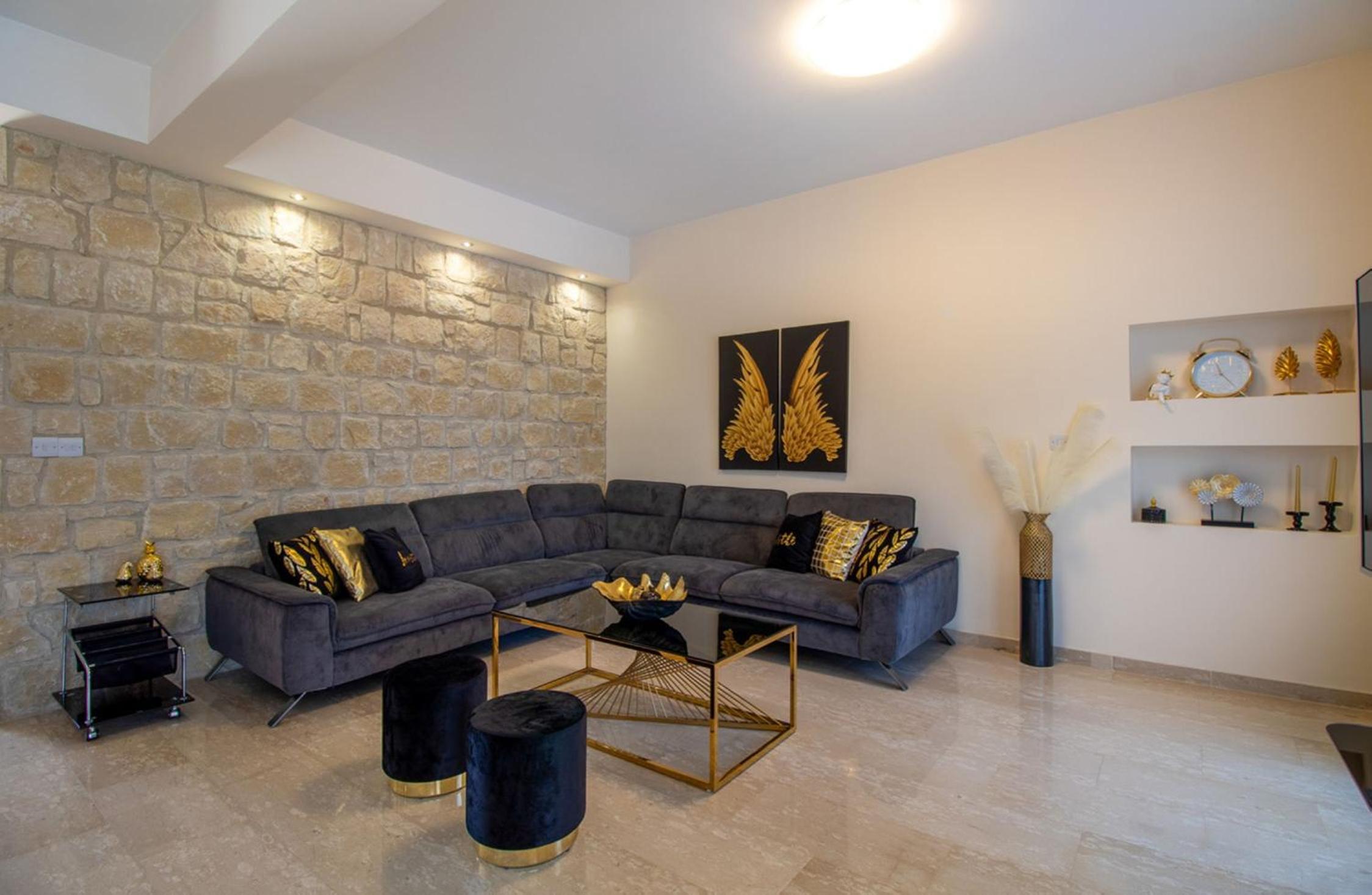 Golf Villa in Aphrodite Hills HG07