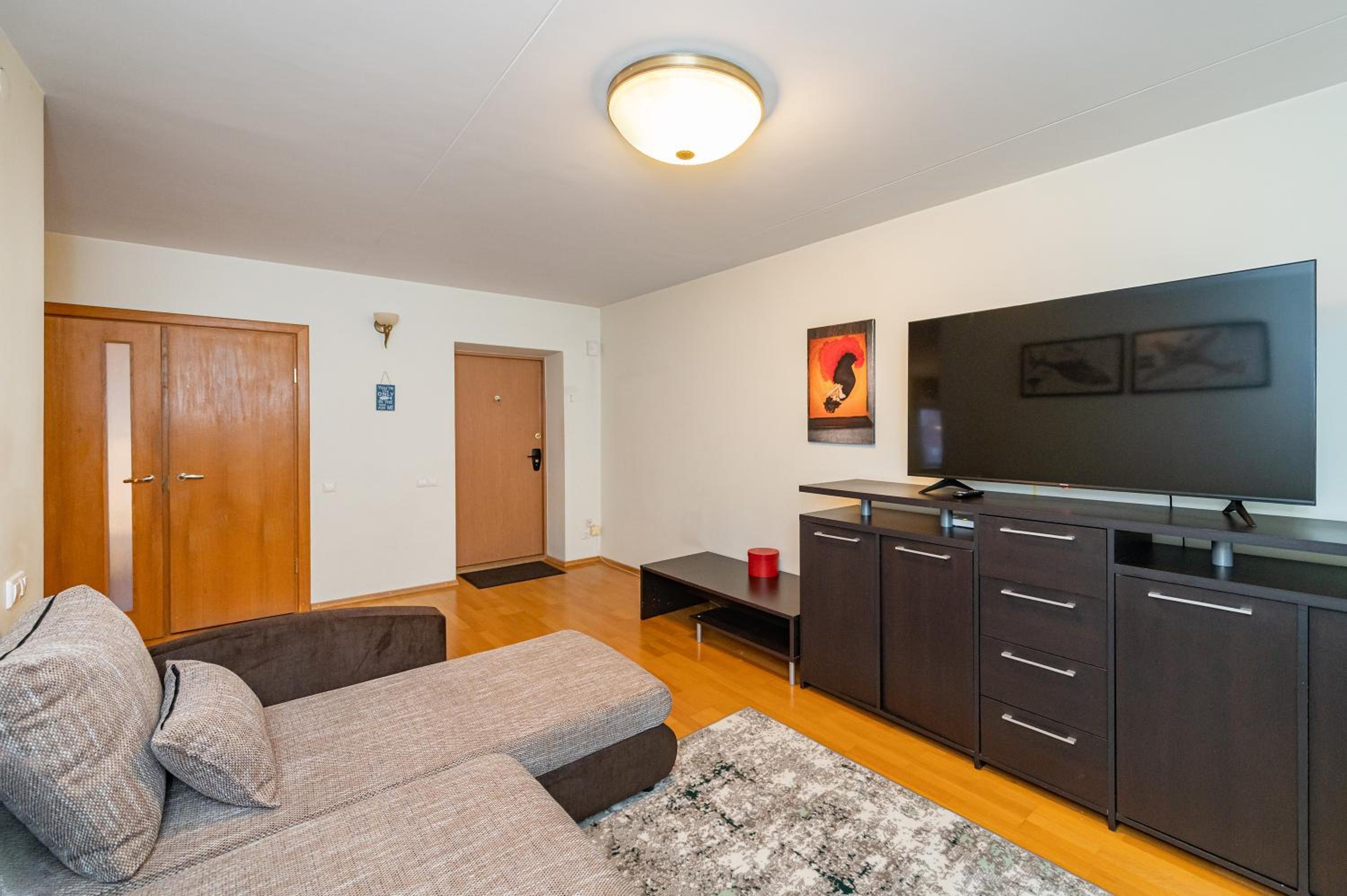 Charming city center apartment by Polo Apartments view 3