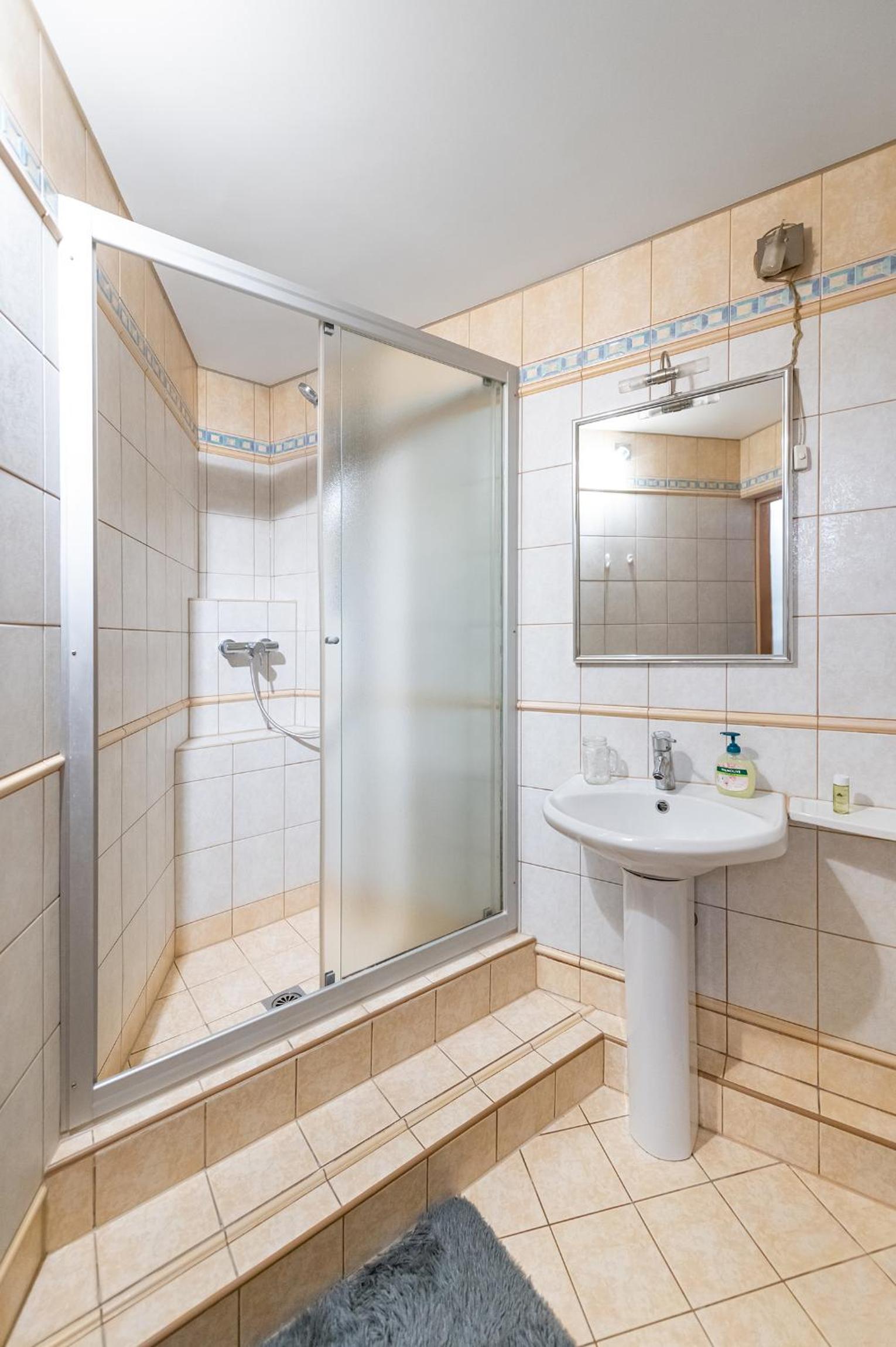 Charming city center apartment by Polo Apartments view 4