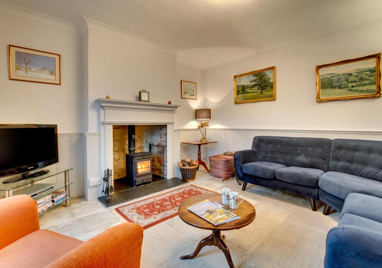 4 Bed in Swanage oc-wy464