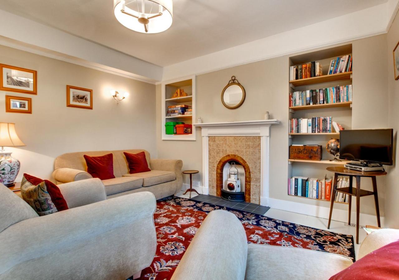 4 Bed in Swanage oc-wy464