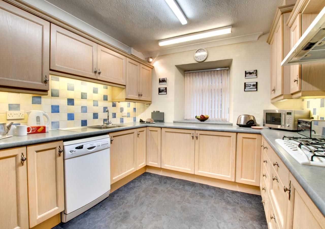 4 Bed in Swanage oc-wy464