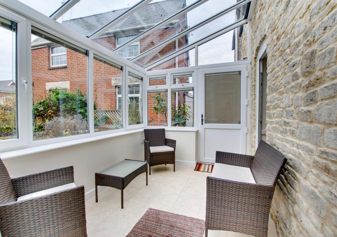 4 Bed in Swanage oc-wy464
