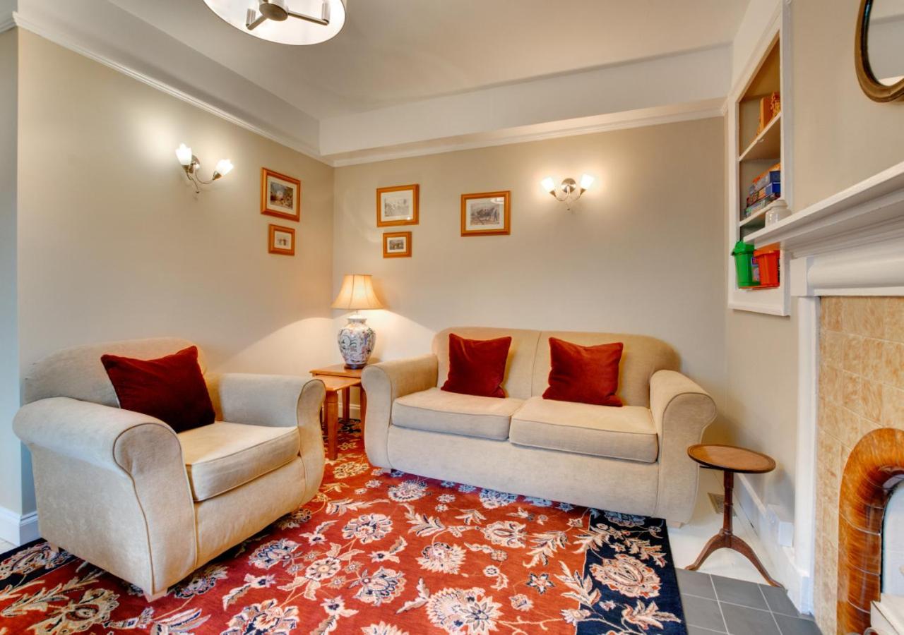4 Bed in Swanage oc-wy464