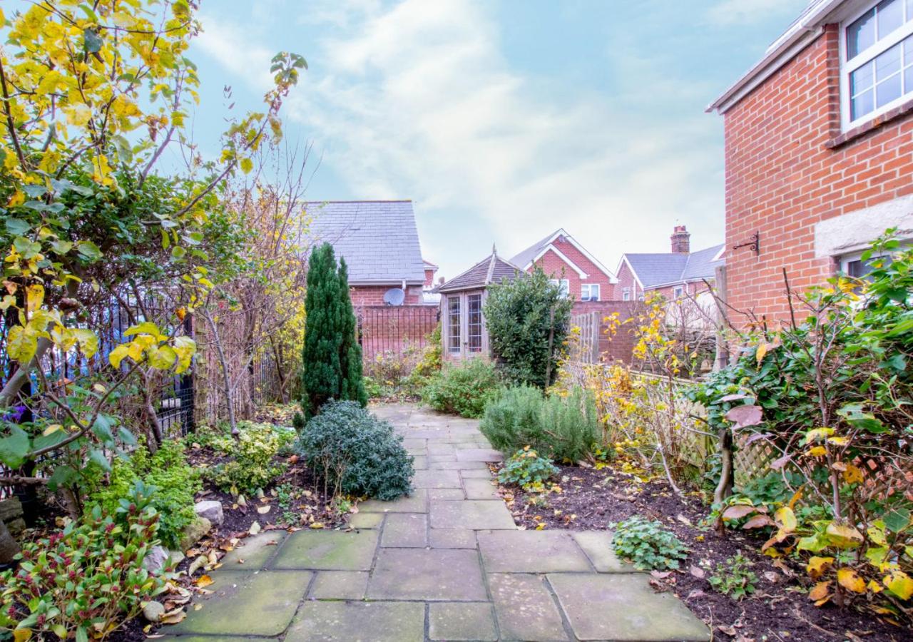4 Bed in Swanage oc-wy464