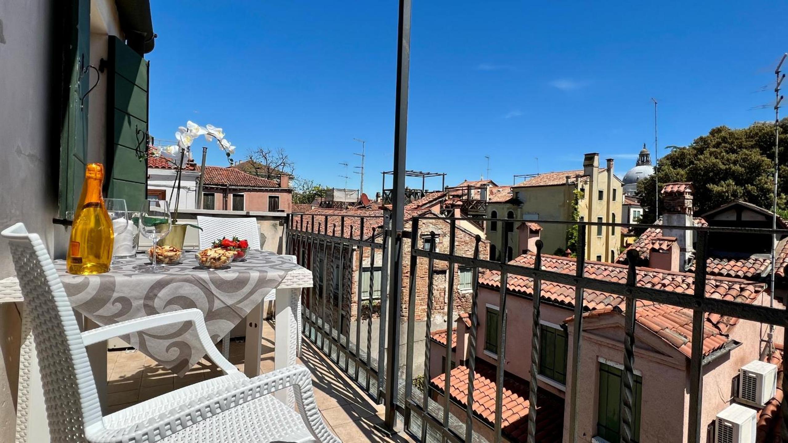Venice Vacations - City Apartments Salute-Accademia - Property Image 72