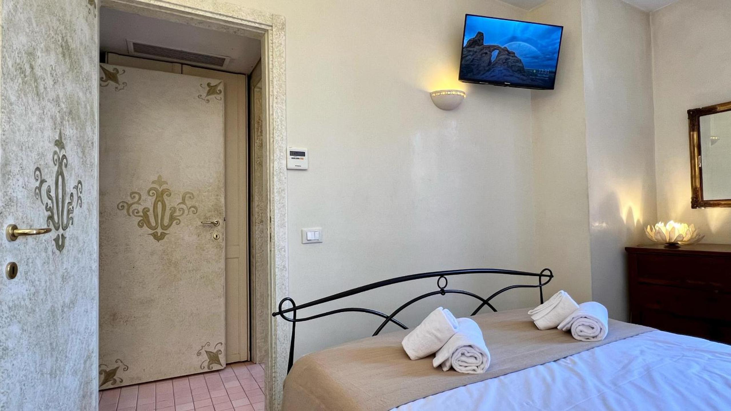 Venice Vacations - City Apartments Salute-Accademia - Property Image 77