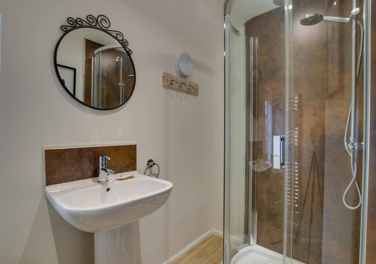 2 Bed in Swanage oc-wy358