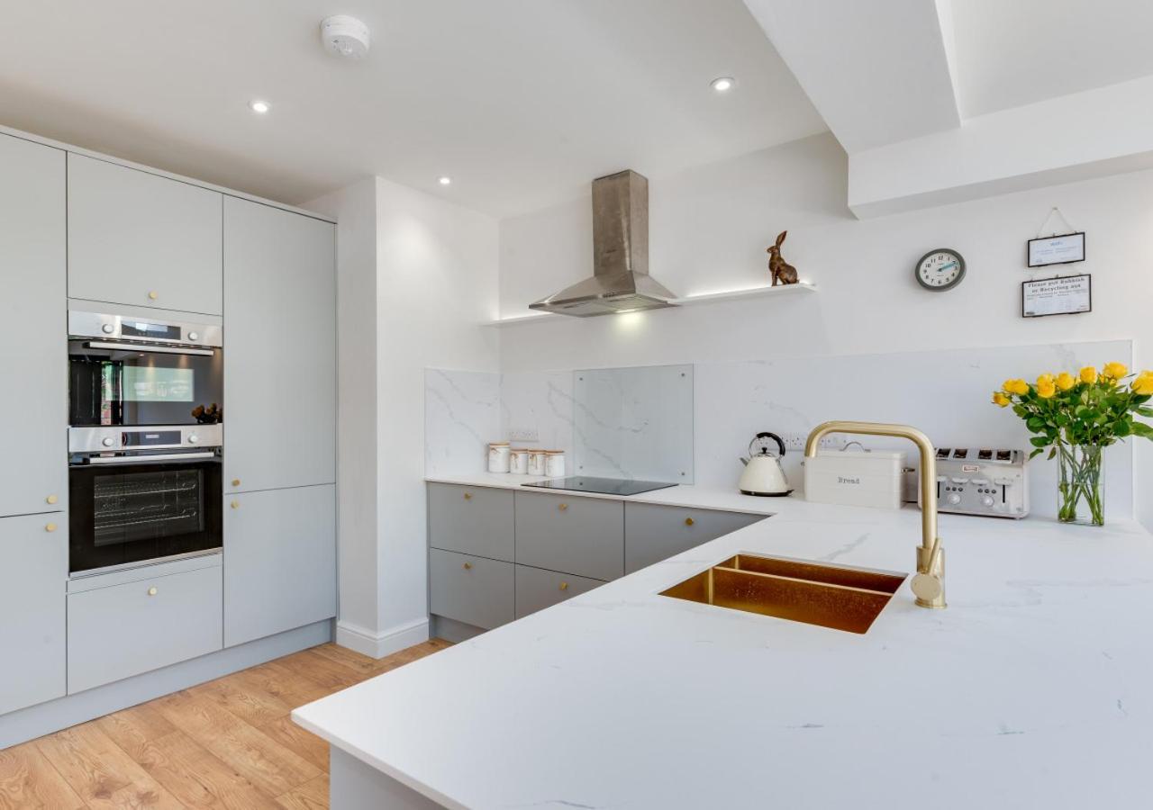 3 Bed in Swanage oc-wy374