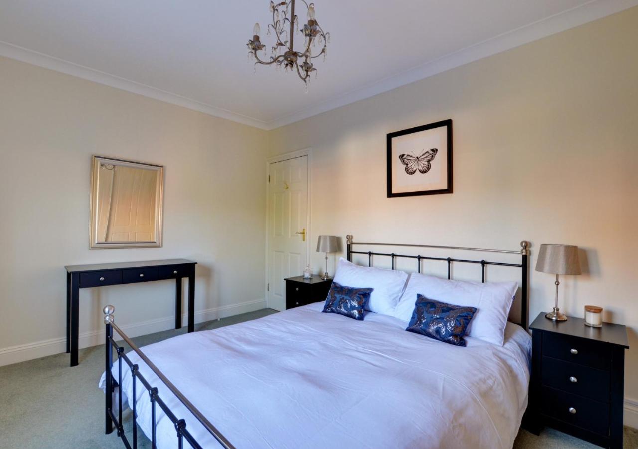 3 Bed in Swanage oc-wy374