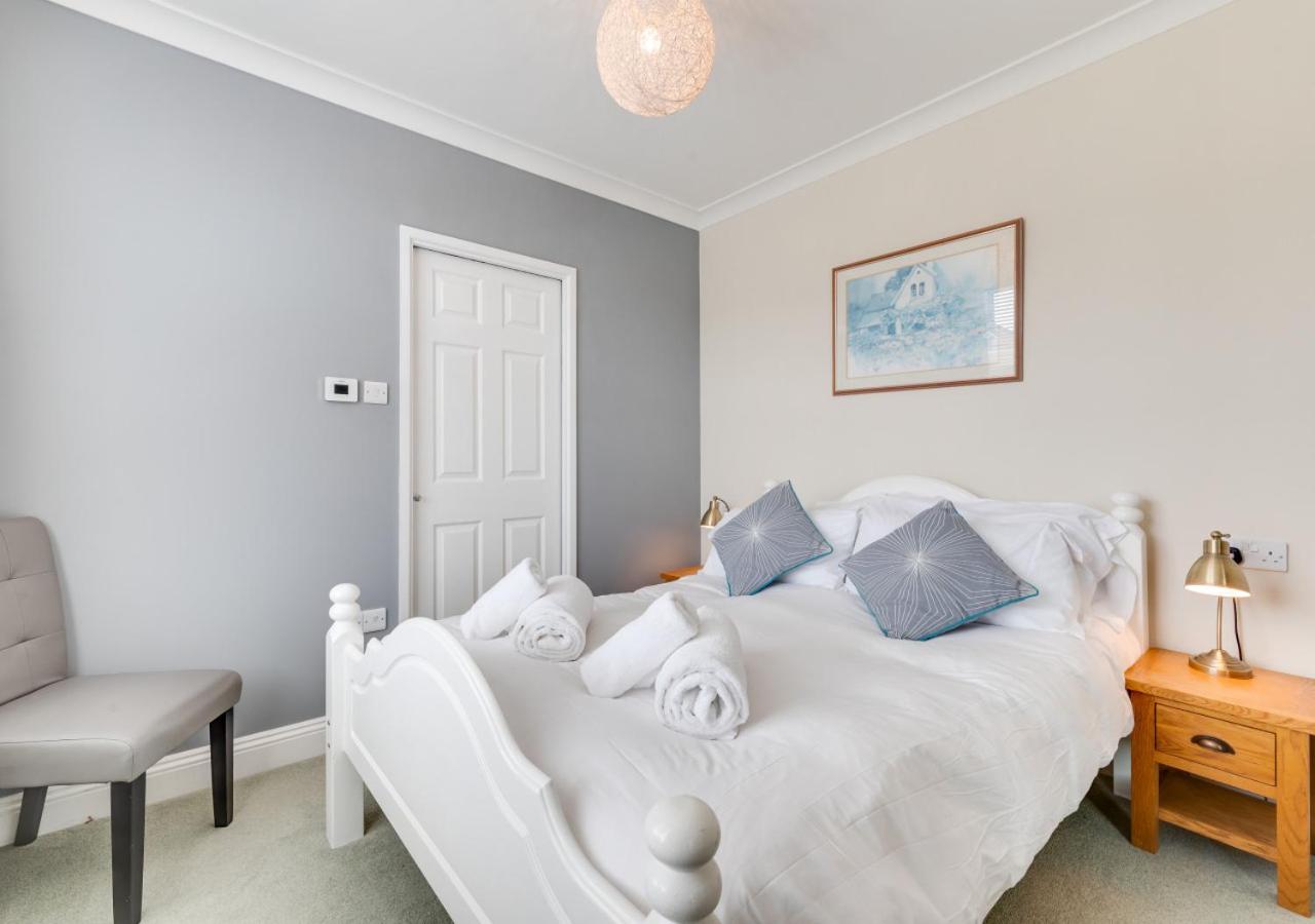 3 Bed in Swanage oc-wy374