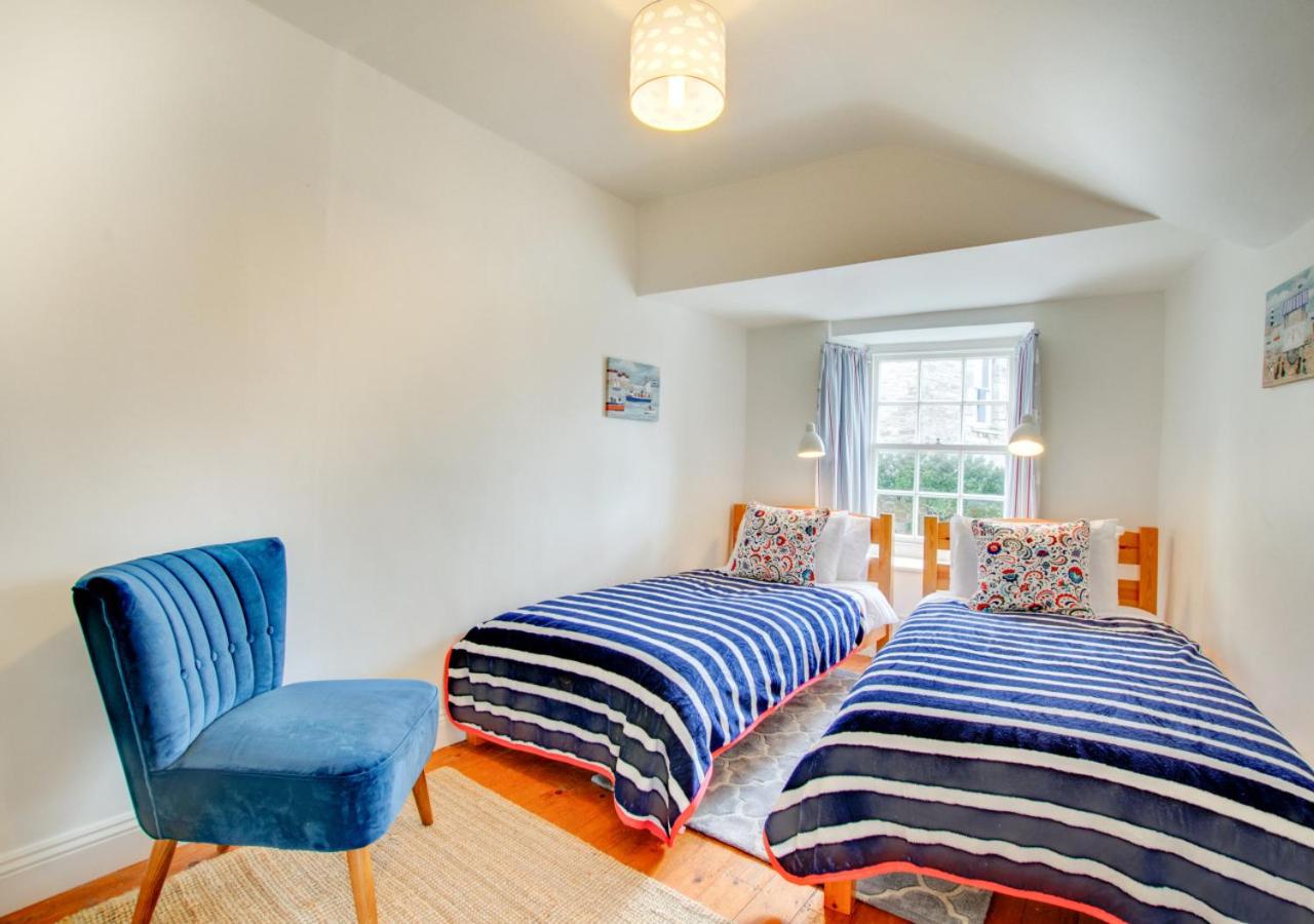 2 Bed in Swanage oc-wy501 view 5
