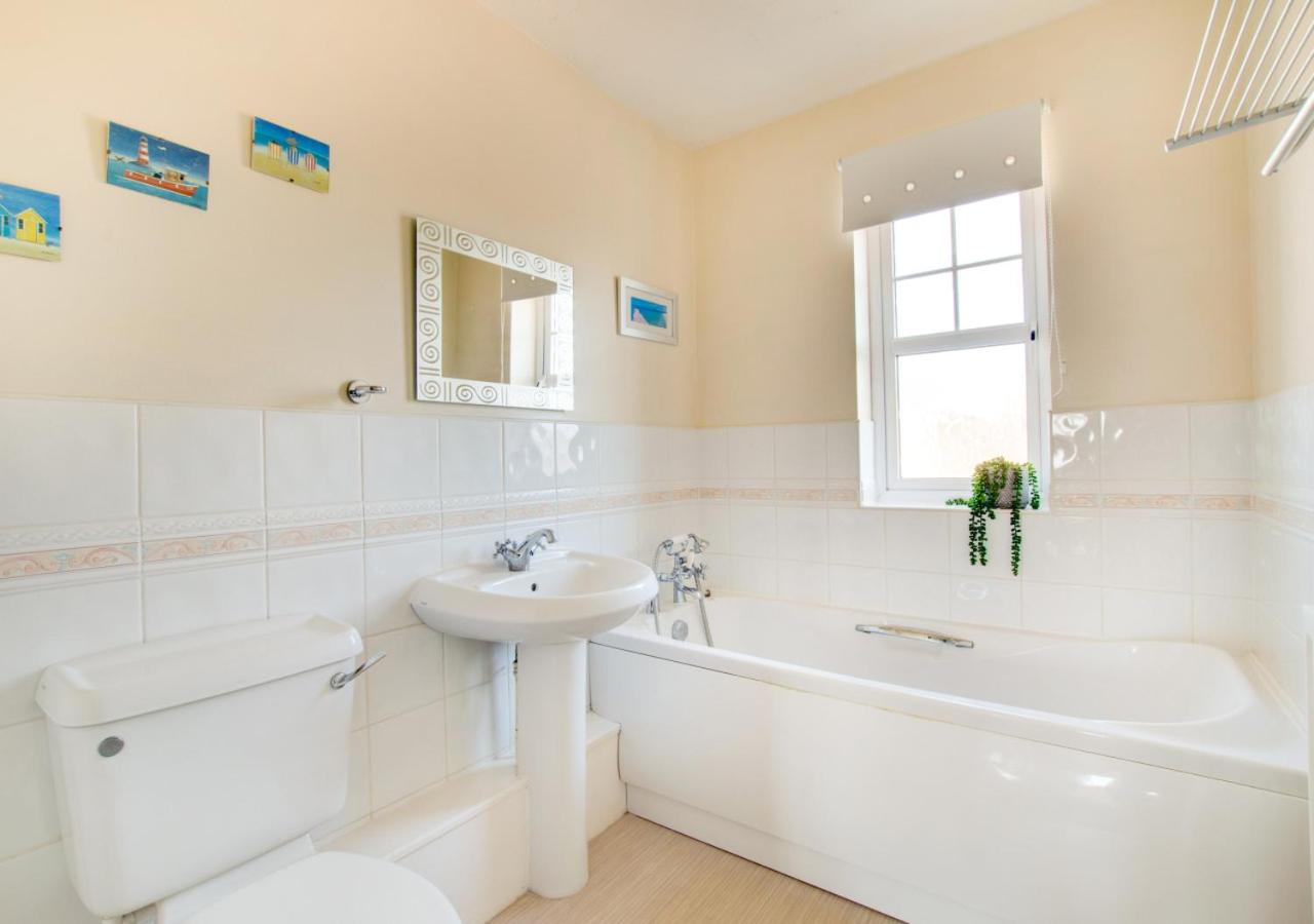 3 Bed in Wyke Regis oc-wy511