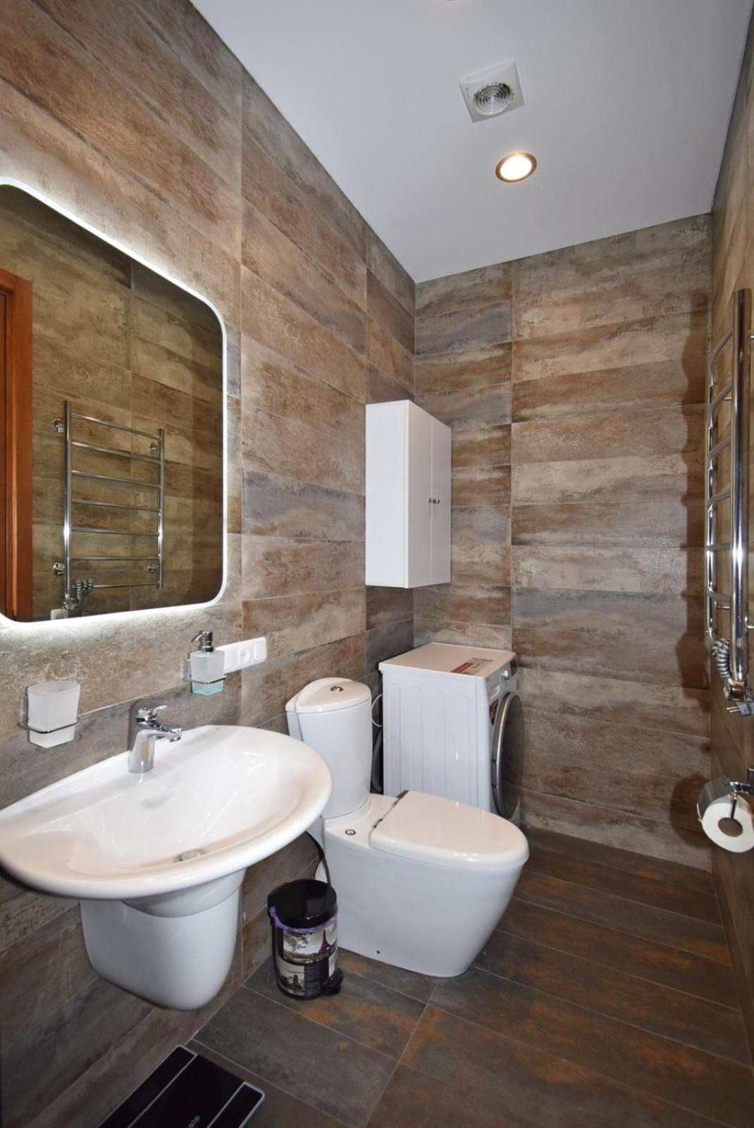 Northern Avenue, 2 bedrooms Luxury & Grand apartment with large balcony HH615