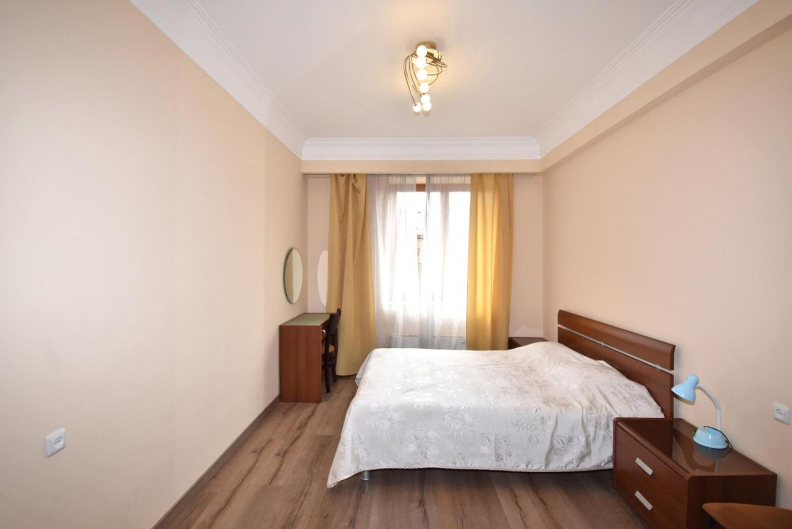 Northern Avenue, 2 bedrooms Luxury & Grand apartment with large balcony HH615