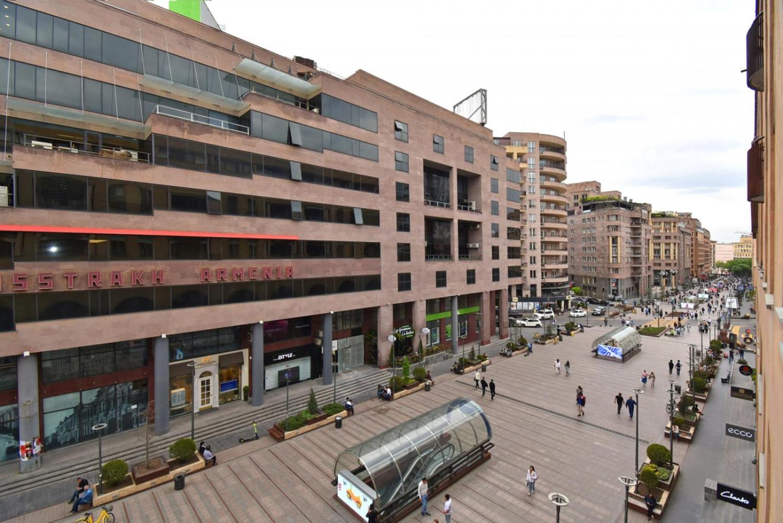 Northern Avenue, 2 bedrooms Luxury & Grand apartment with large balcony HH615