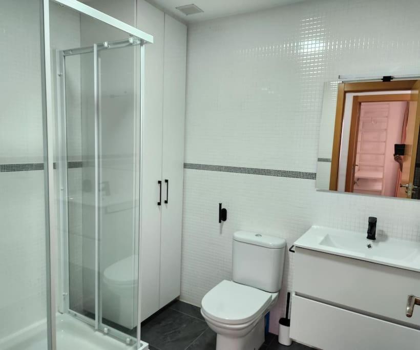 Apartamento en Les Alqueries con aire acondicionado