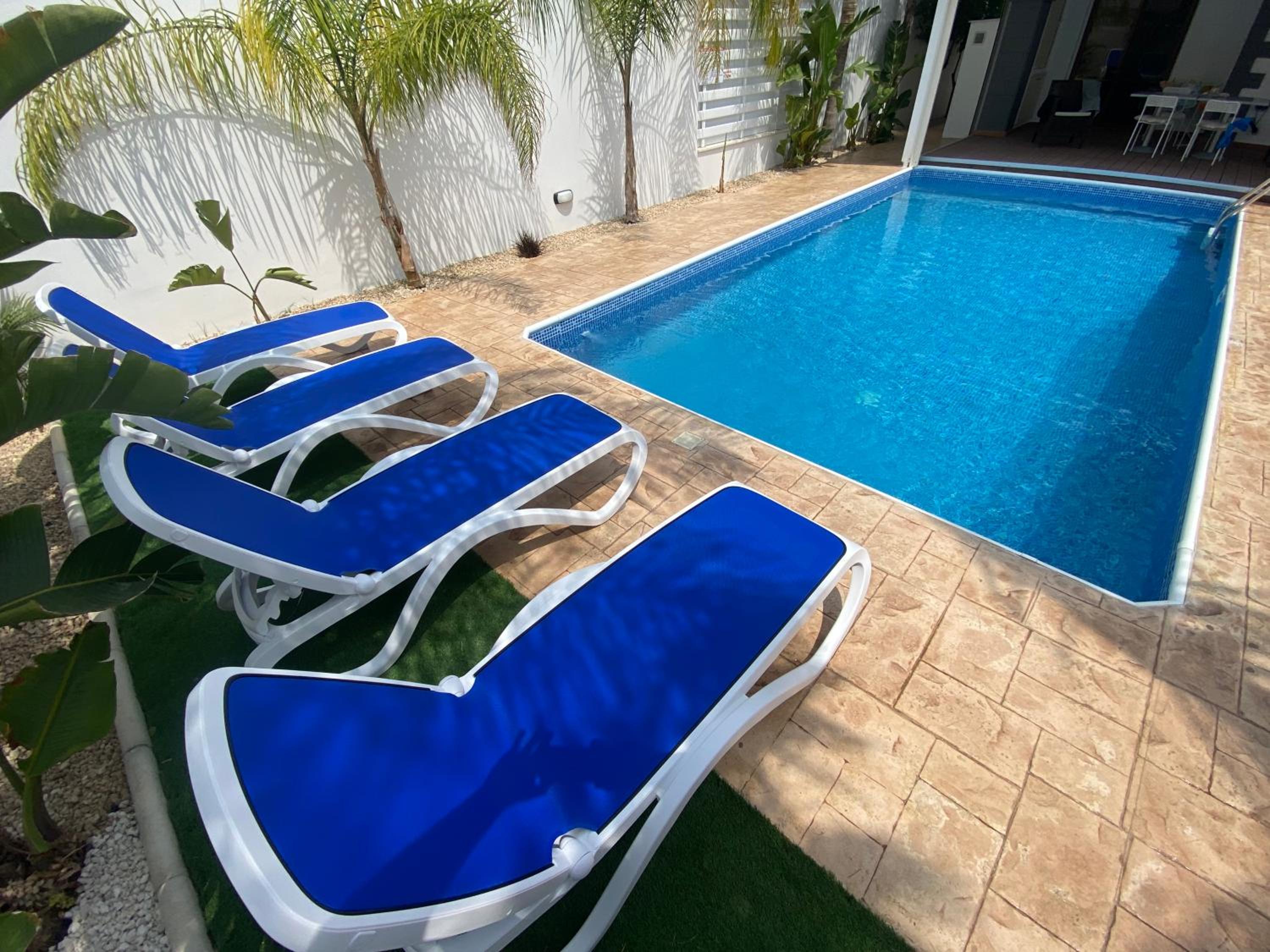 Villa Angel - Exotic Villa 200m From Beach