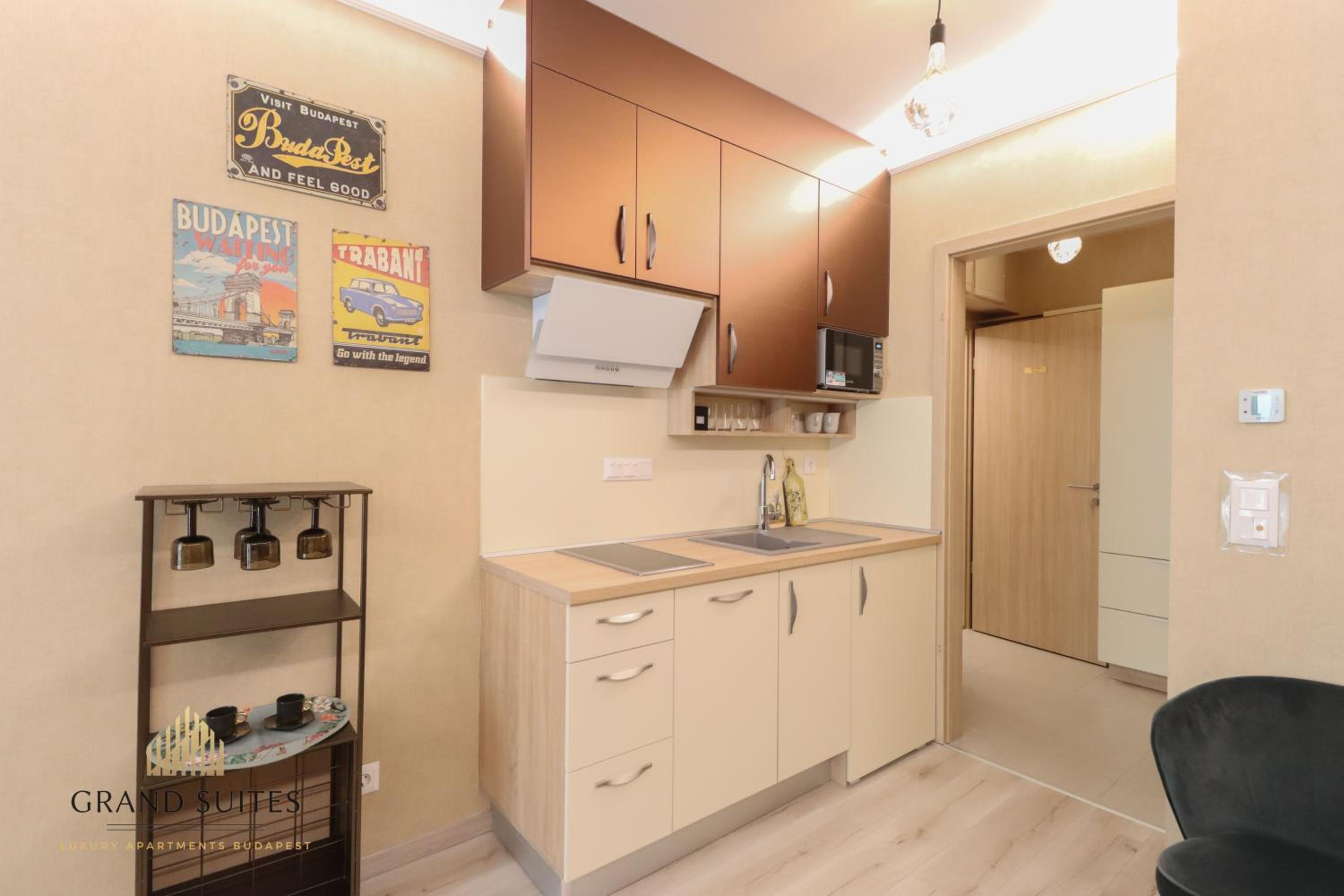 Grand Suites Central