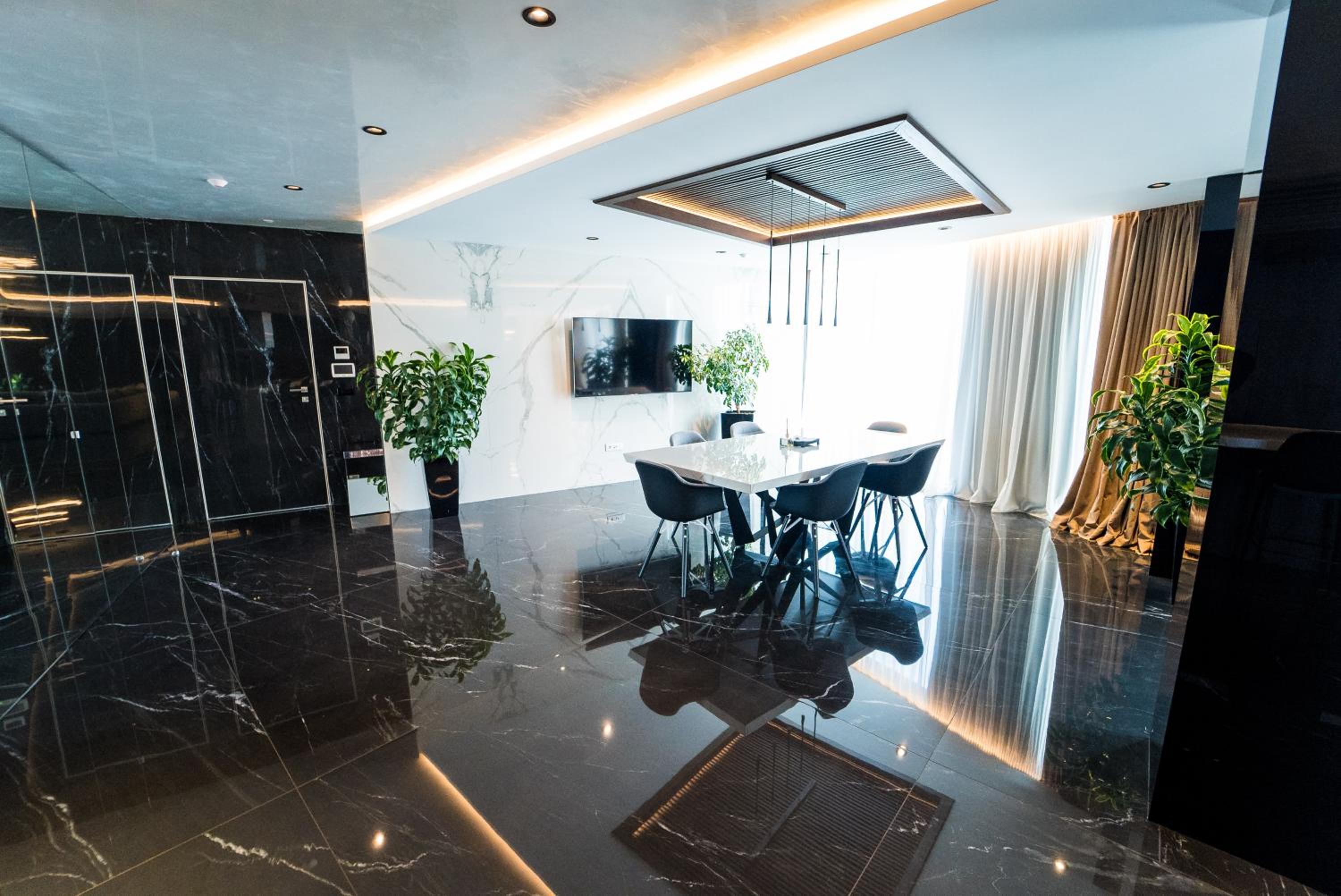 meeting & event spaces
