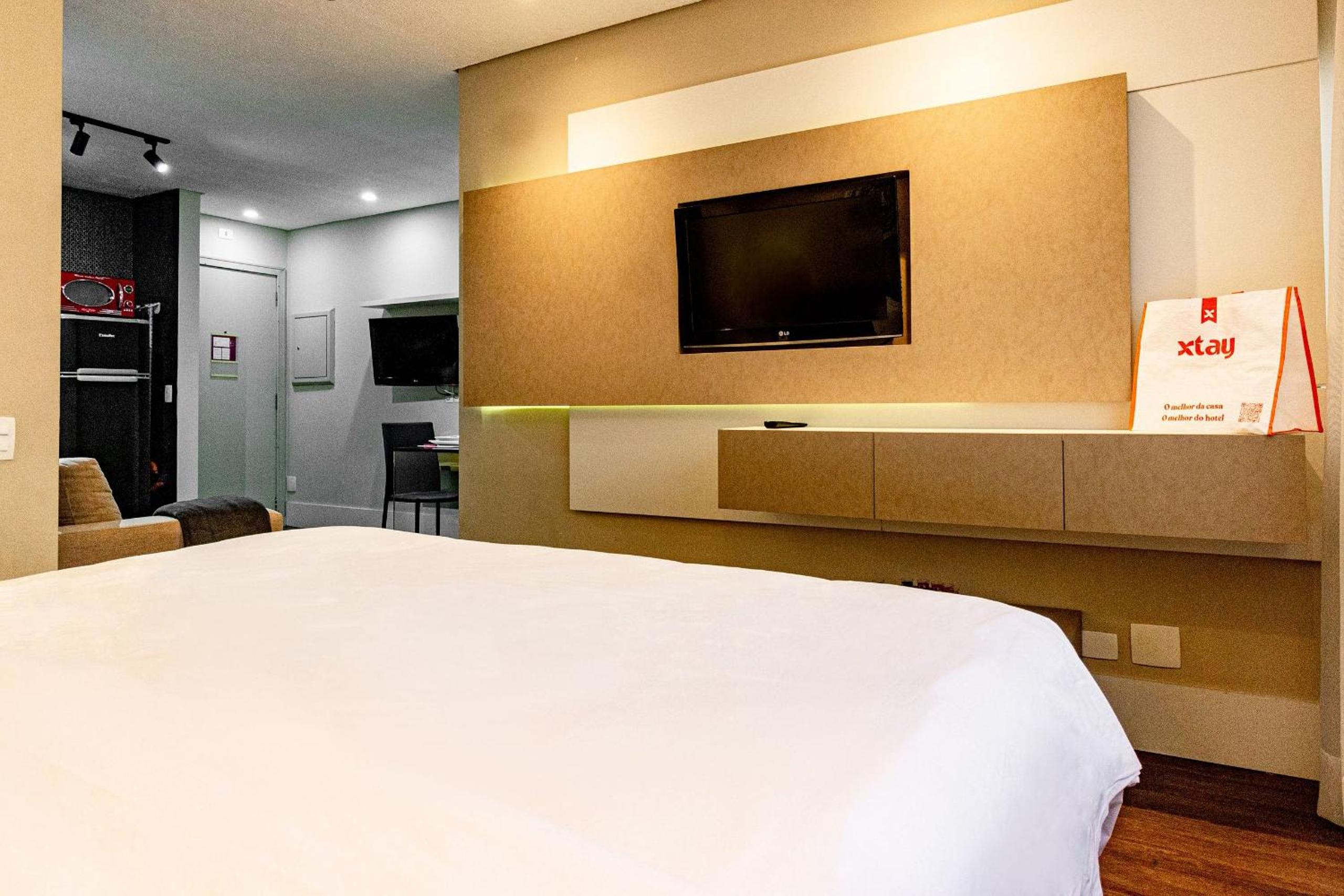Xtay São Paulo Berrini - Fully Equipped Apartments, 7 min from Berrini Metro view 3