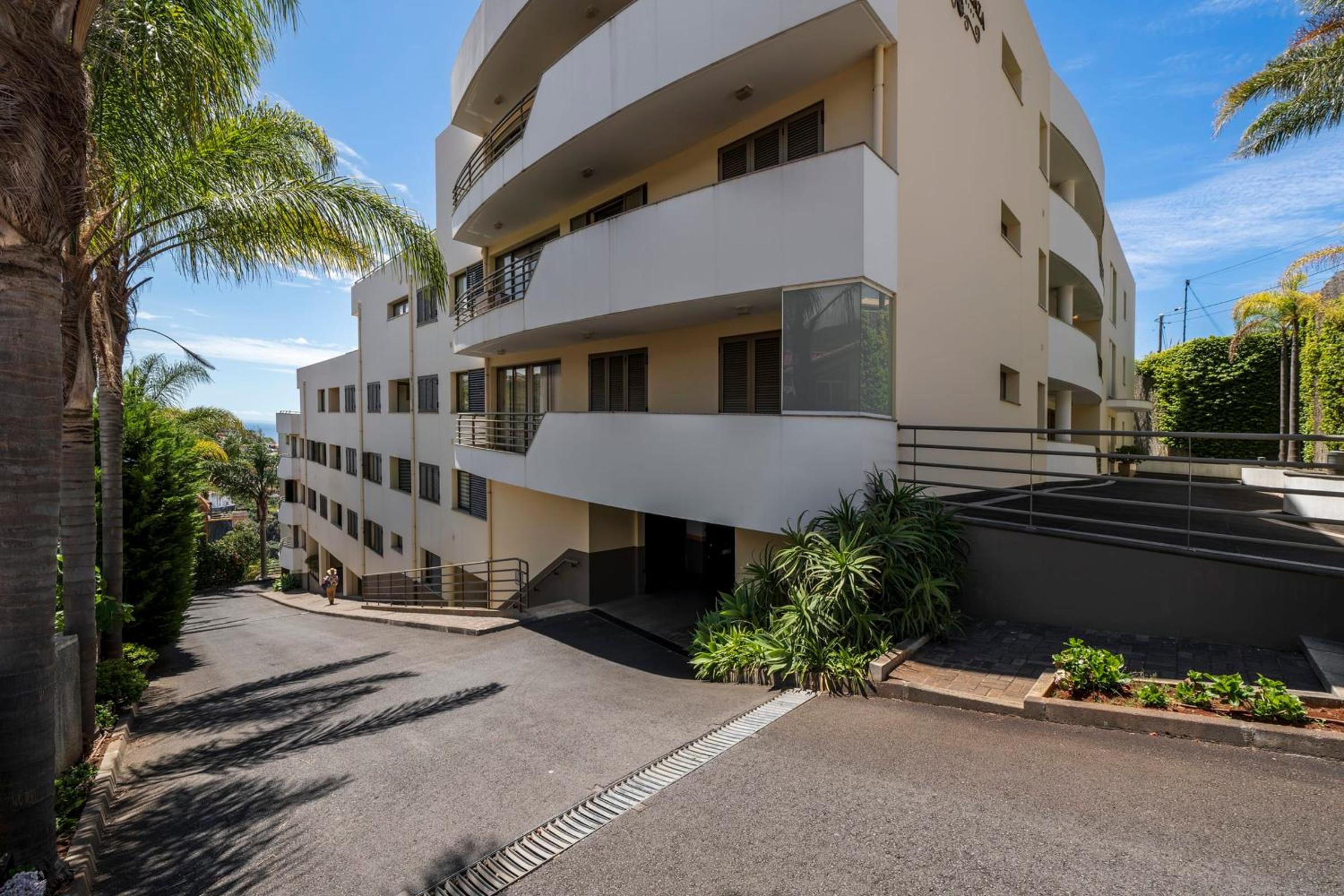 Calheta Victory View by An Island Apart