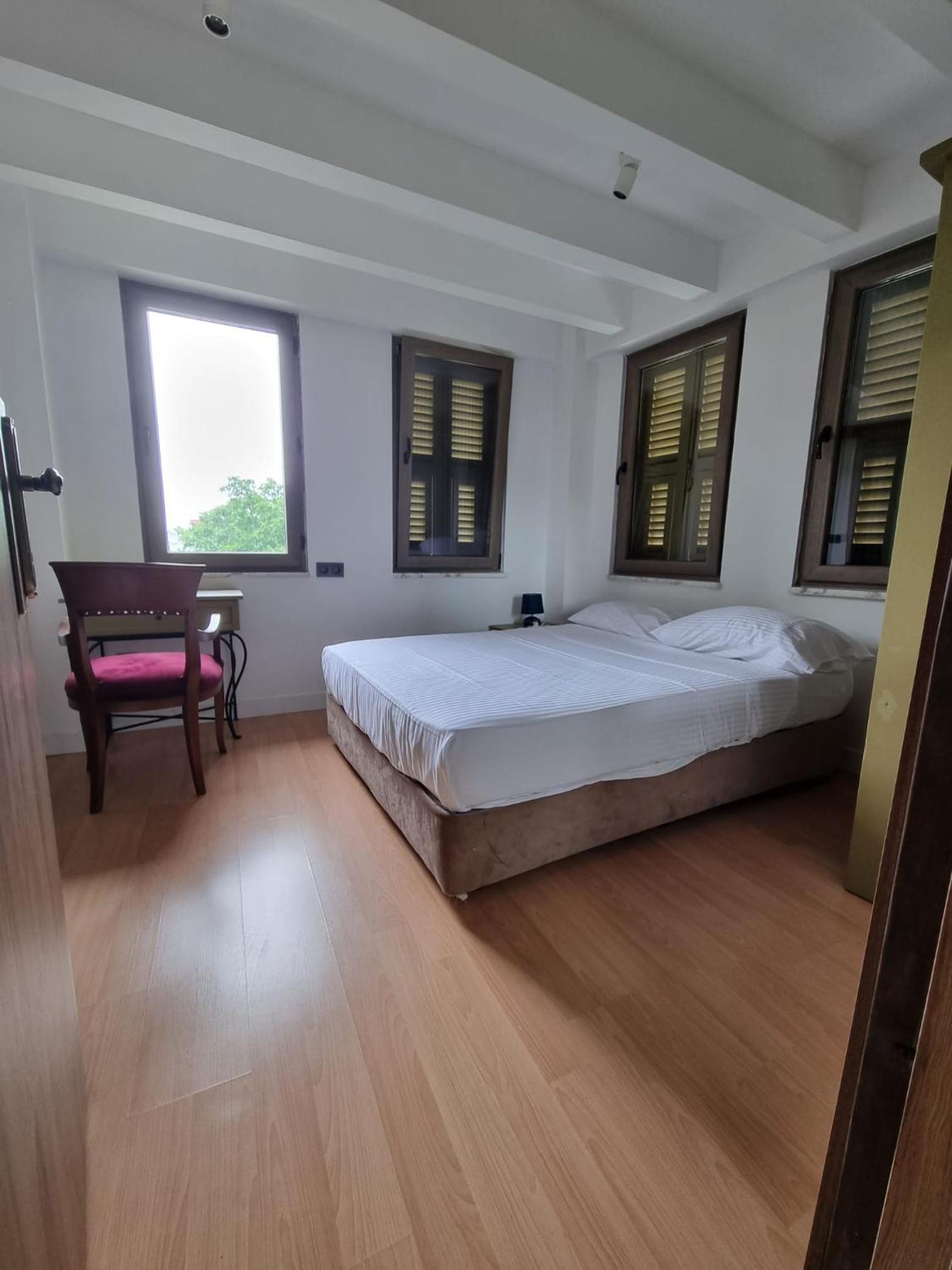 Beautiful Villa with Garden Princess Islands