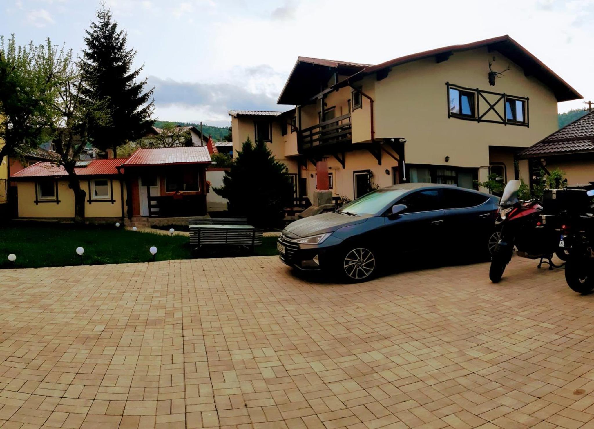 Photo 37
